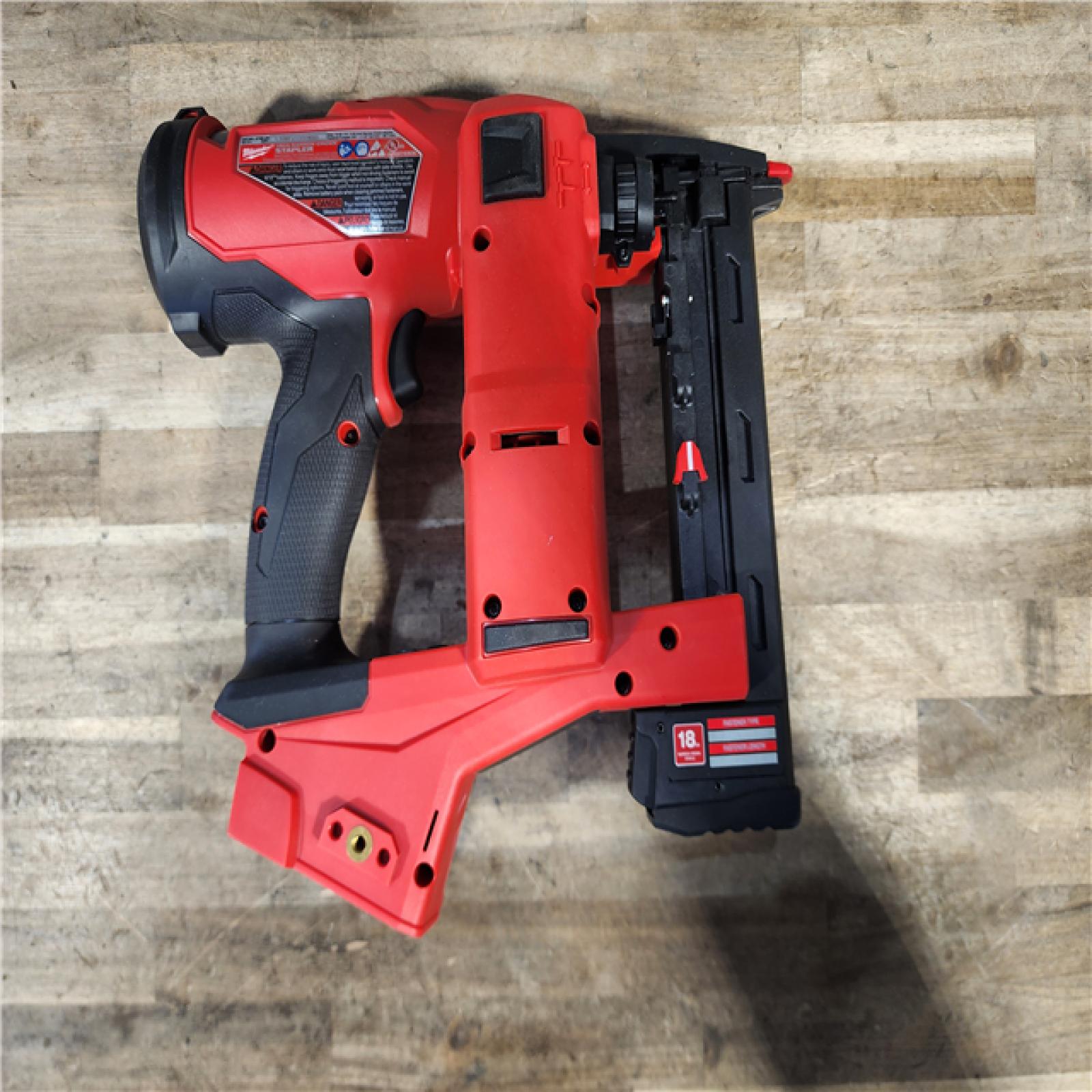 HOUSTON LOCATION - AS-IS MILWAUKEE FUEL 18V Cordless 18-Gauge 1/4 in. Narrow Crown Stapler (Tool-Only)