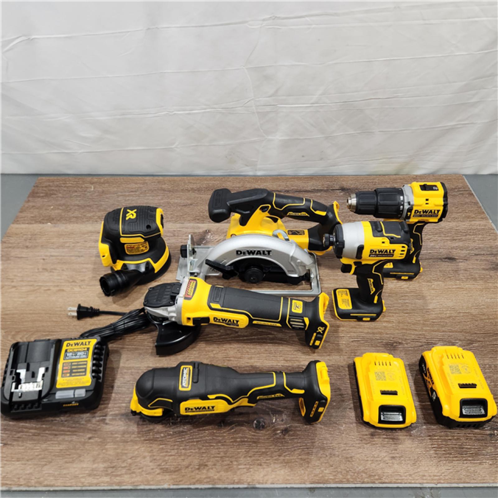 NEW! DEWALT 20-Volt MAX Brushless Cordless (6-Tool) Combo Kit w/ ToughSystem 2.0 Case