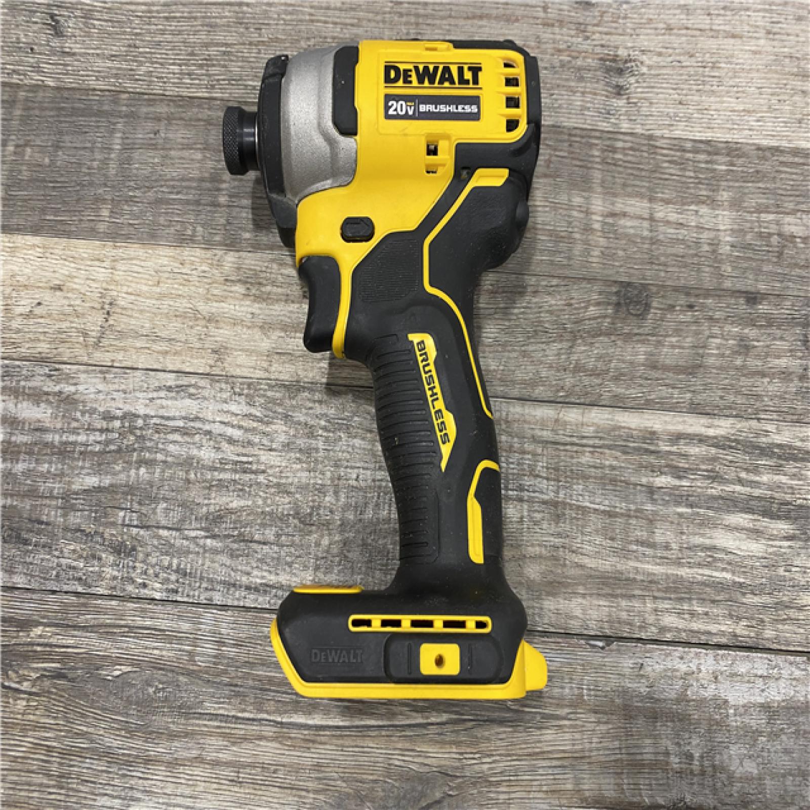 AS-IS DEWALT Atomic 20V Max Lithium-Ion Brushless Cordless Compact 1/4 in. Impact Driver Kit