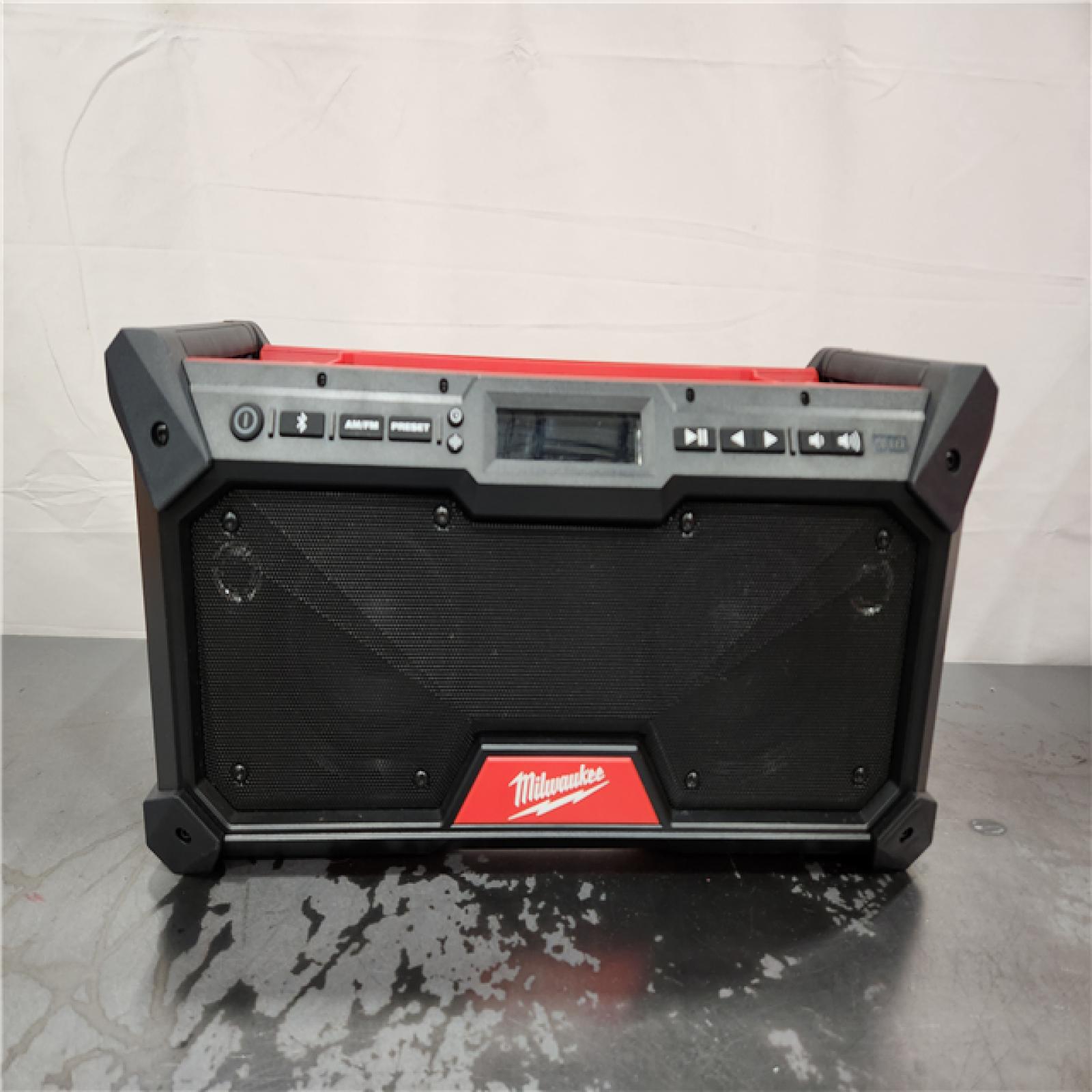 AS-IS- Milwaukee 2952-20 M18 18V Bluetooth Jobsite Radio