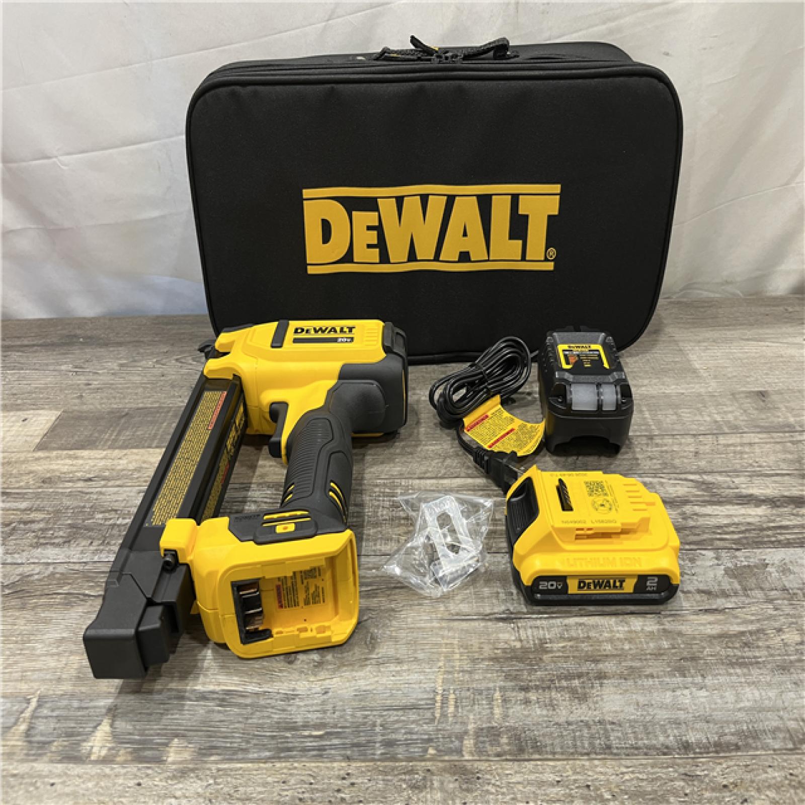 AS-IS DEWALT 20V MAX Lithium-Ion Cordless Cable Stapler Kit