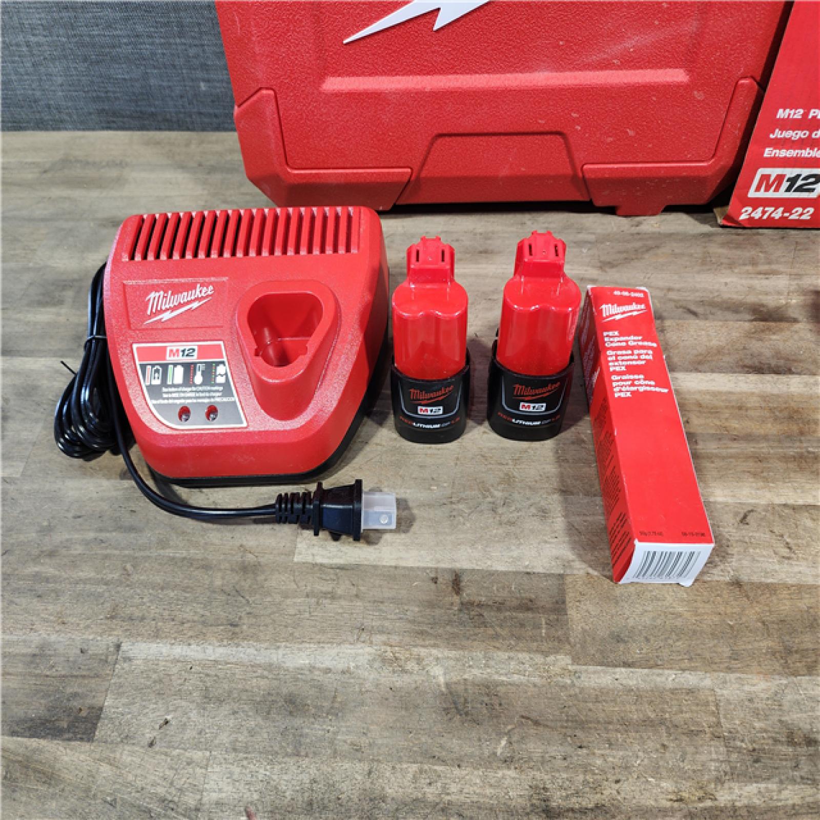 HOUSTON LOCATION - AS-IS Milwaukee M12 12-Volt Lithium-Ion Cordless PEX Expansion Tool Kit with (2) 1.5 Ah Batteries  (3) Expansion Heads and Hard Case
