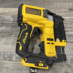 AS-IS DEWALT ATOMIC 20V MAX Lithium Ion Cordless 23 Gauge Pin Nailer Kit