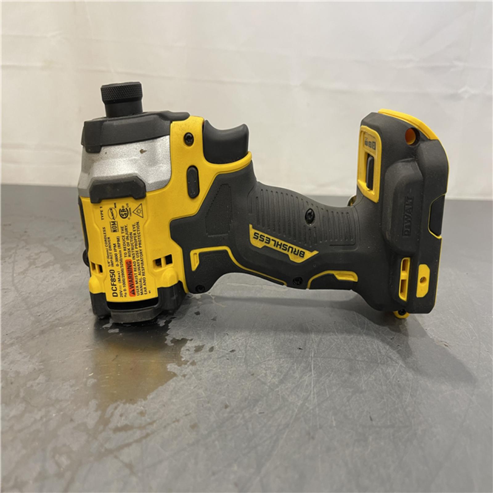 AS-IS - DeWalt ATOMIC 20V MAX Cordless Brushless Compact 1/4 in. Impact Driver