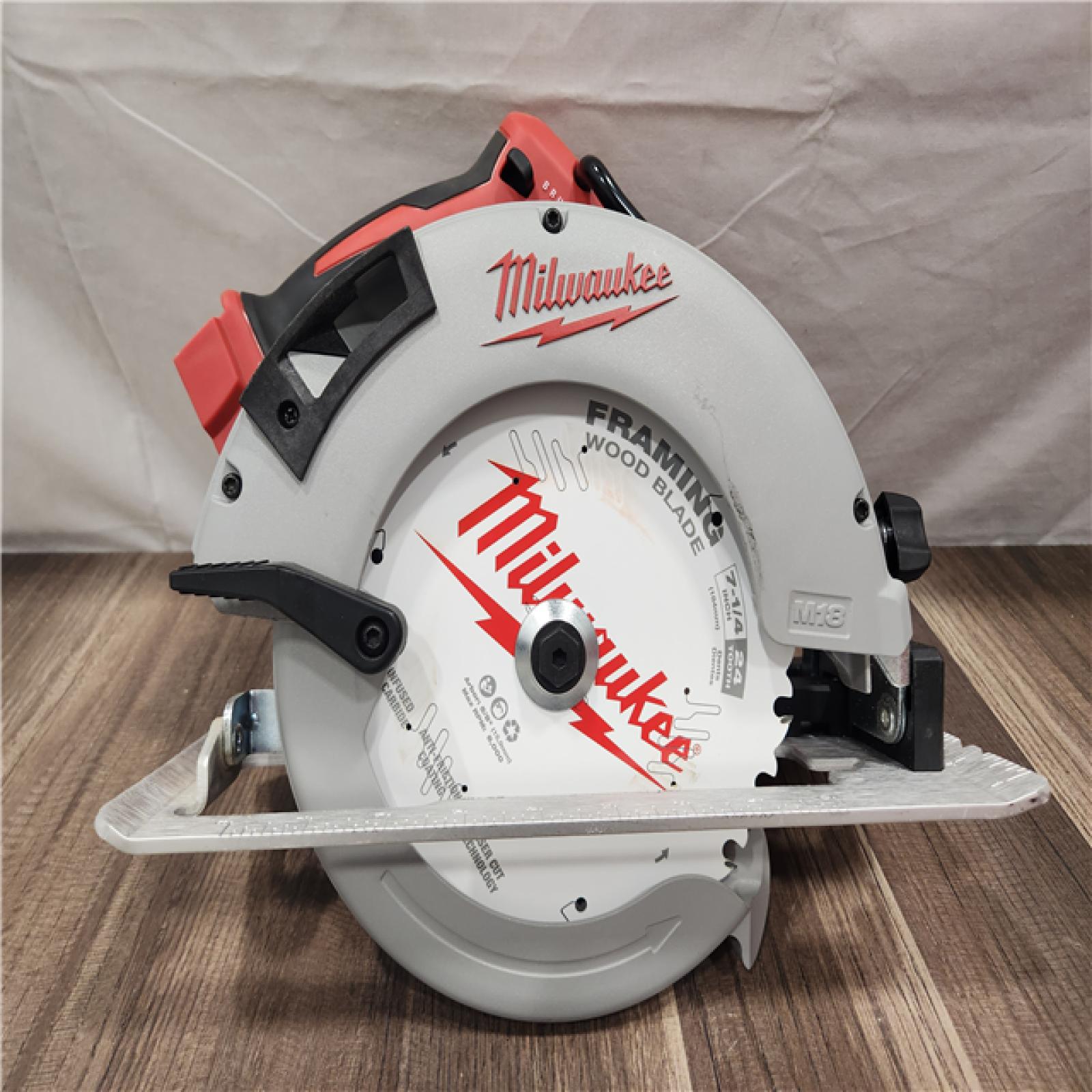 AS-IS- Milwaukee 7-1/4 18V Brushless Circular Saw (TOOL ONLY)