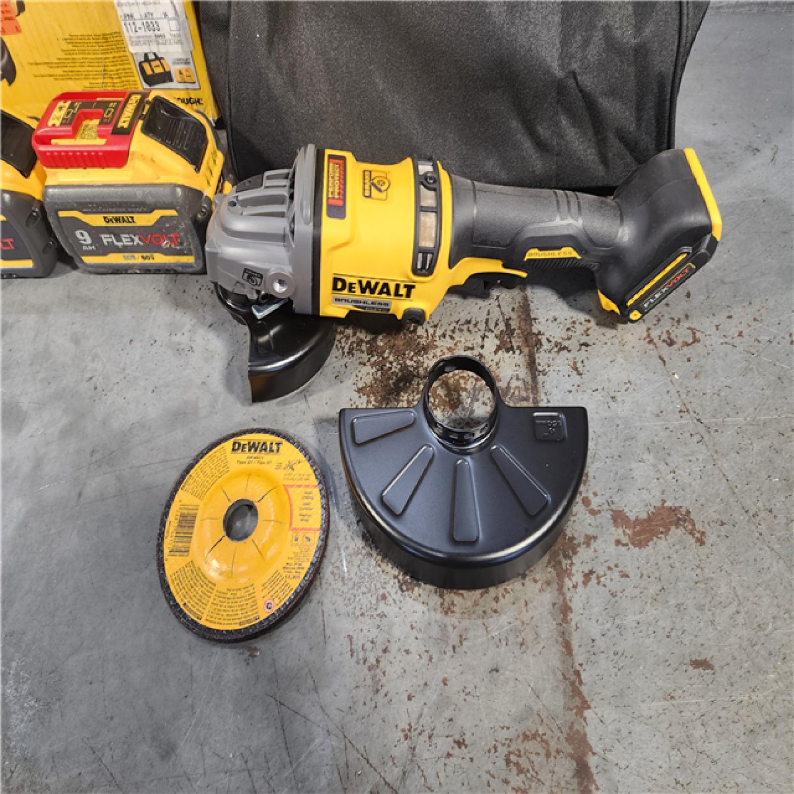 HOUSTON LOCATION - AS-IS DeWalt Flexvolt 60V Max Cordless Grinder  4.5 in; 6 in  Kit  1 KT (115-DCG418X2)