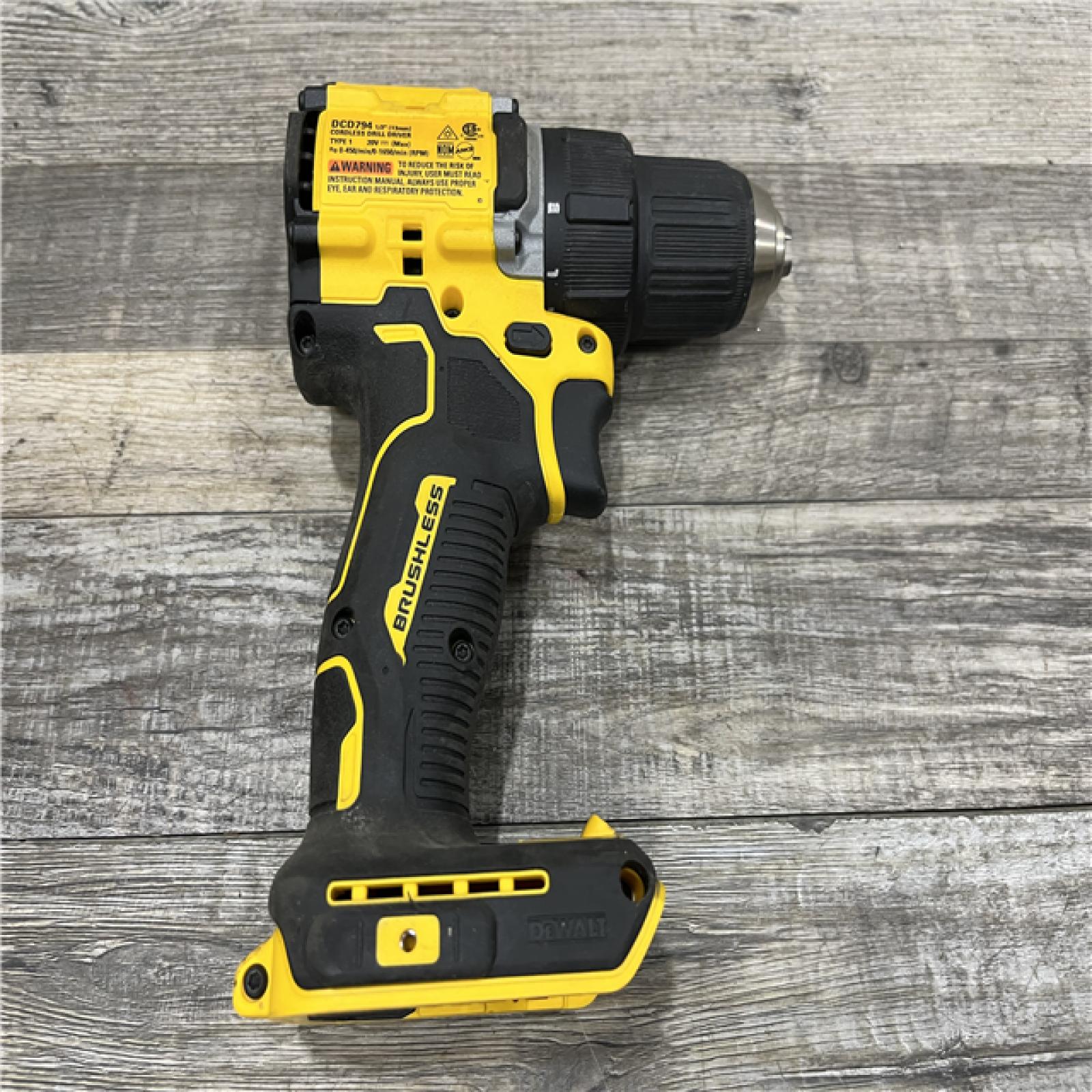 AS-IS DEWALT Atomic 20V Lithium-Ion Cordless Compact 1/2 in. Drill/Driver Kit
