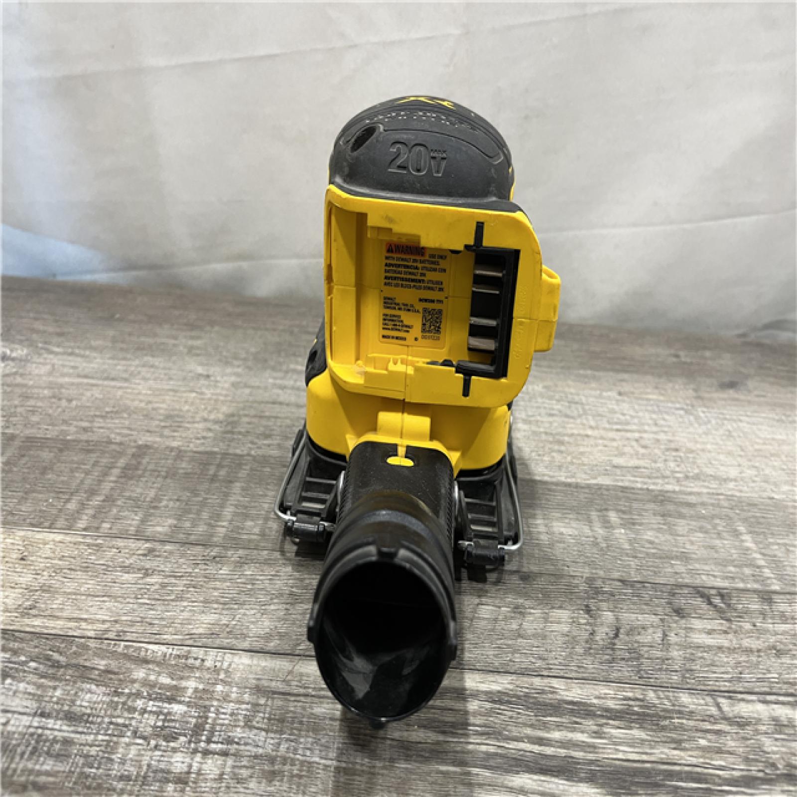 AS-IS DEWALT 20V MAX XR Brushless Cordless 1/4 Sheet Variable Speed Sander (Tool Only)