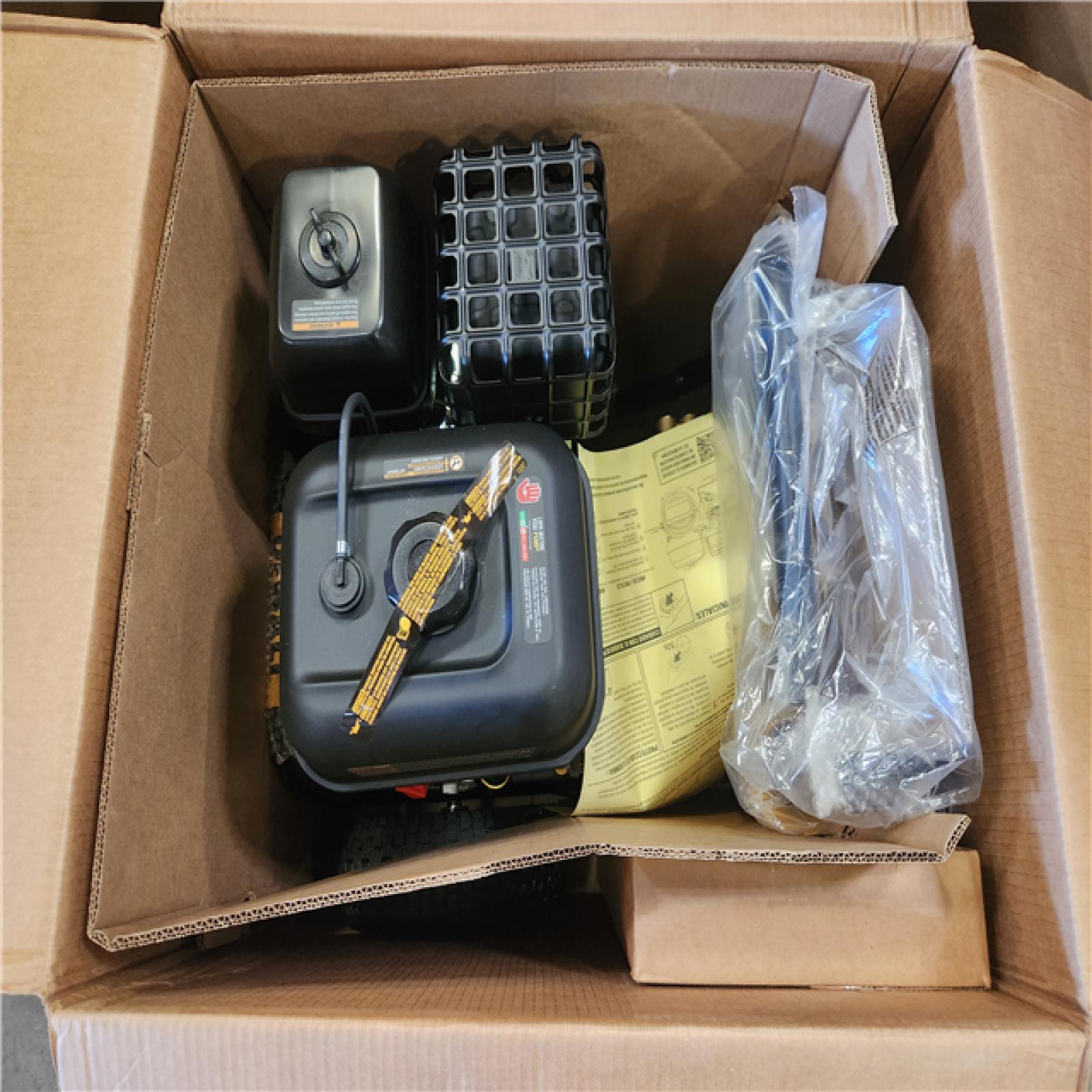 Phoenix NEW DEWALT 4400 PSI 4.0 GPM Gas Pressure Washer with 420cc Engine  Triplex Pump  Commercial Cold Water Power Washer