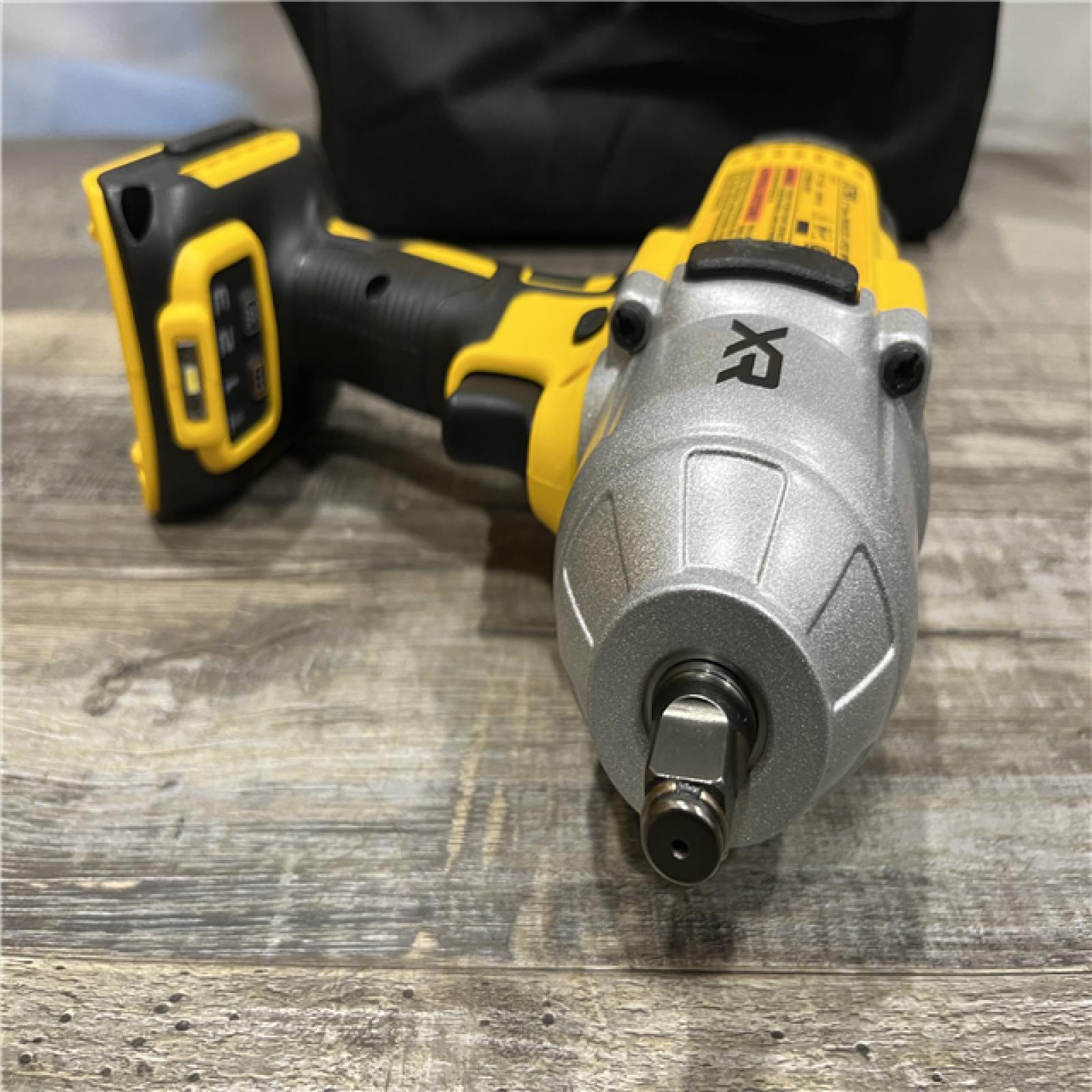 AS-IS DEWALT 20V MAX Lithium-Ion Cordless 1/2 in. Impact Wrench Kit