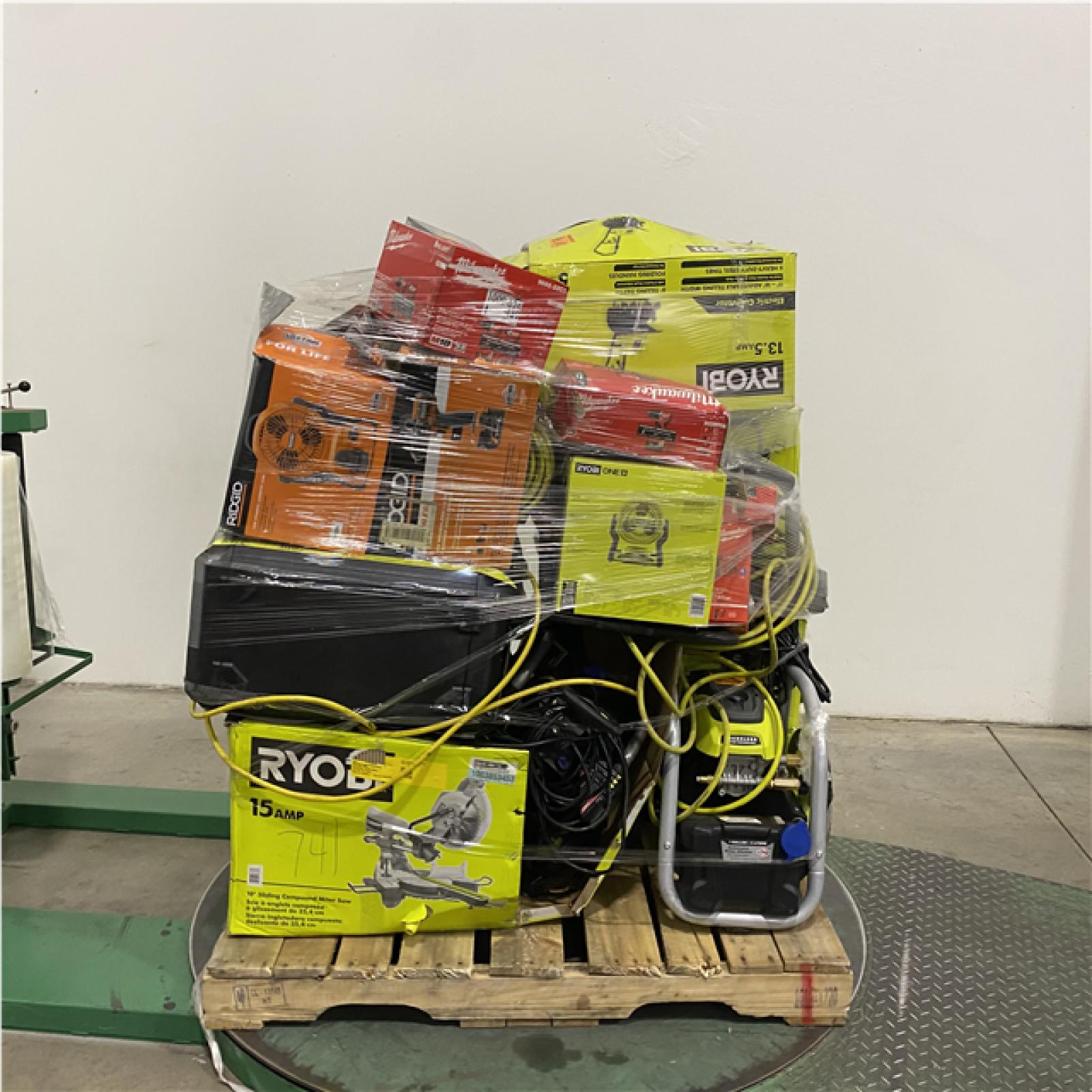 Dallas Location - As-Is Tool Pallet