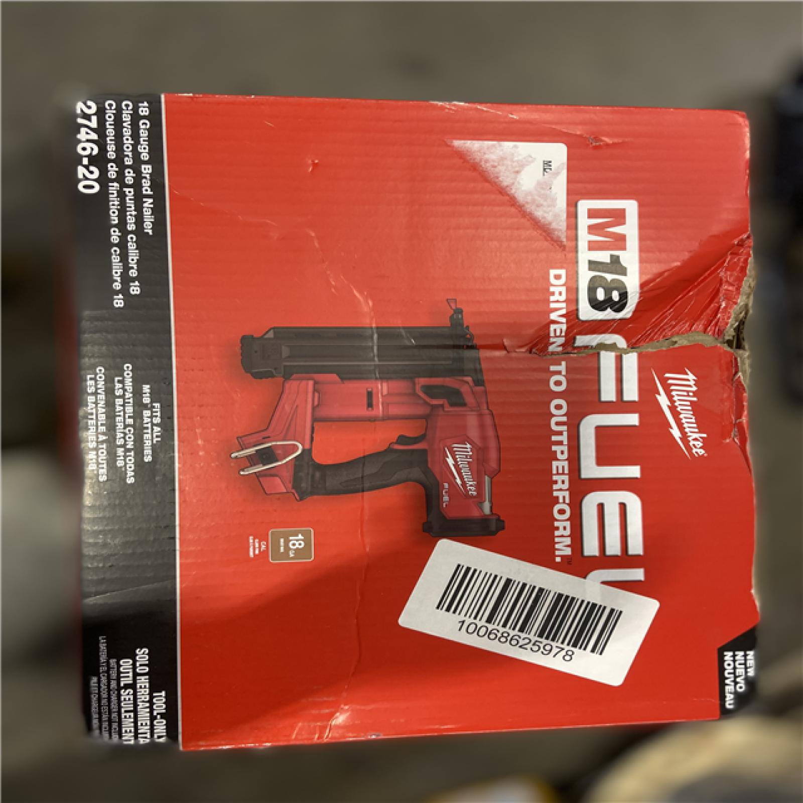 NEW! - Milwaukee M18 FUEL 18-Volt Lithium-Ion Brushless Cordless Gen II 18-Gauge Brad Nailer (Tool-Only)