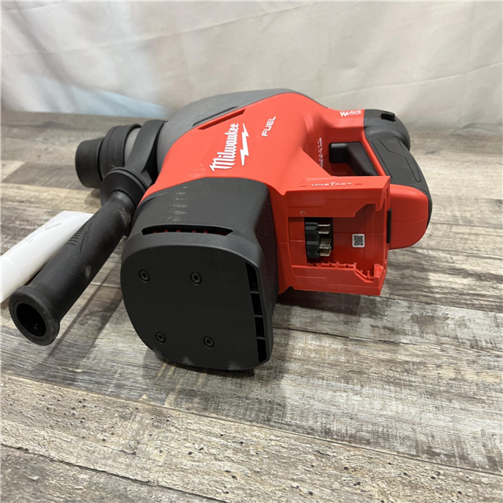 AS-IS Milwaukee FUEL 18V Lithium-Ion Brushless Cordless 1-9/16 in. SDS-Max Rotary Hammer (Tool-Only)
