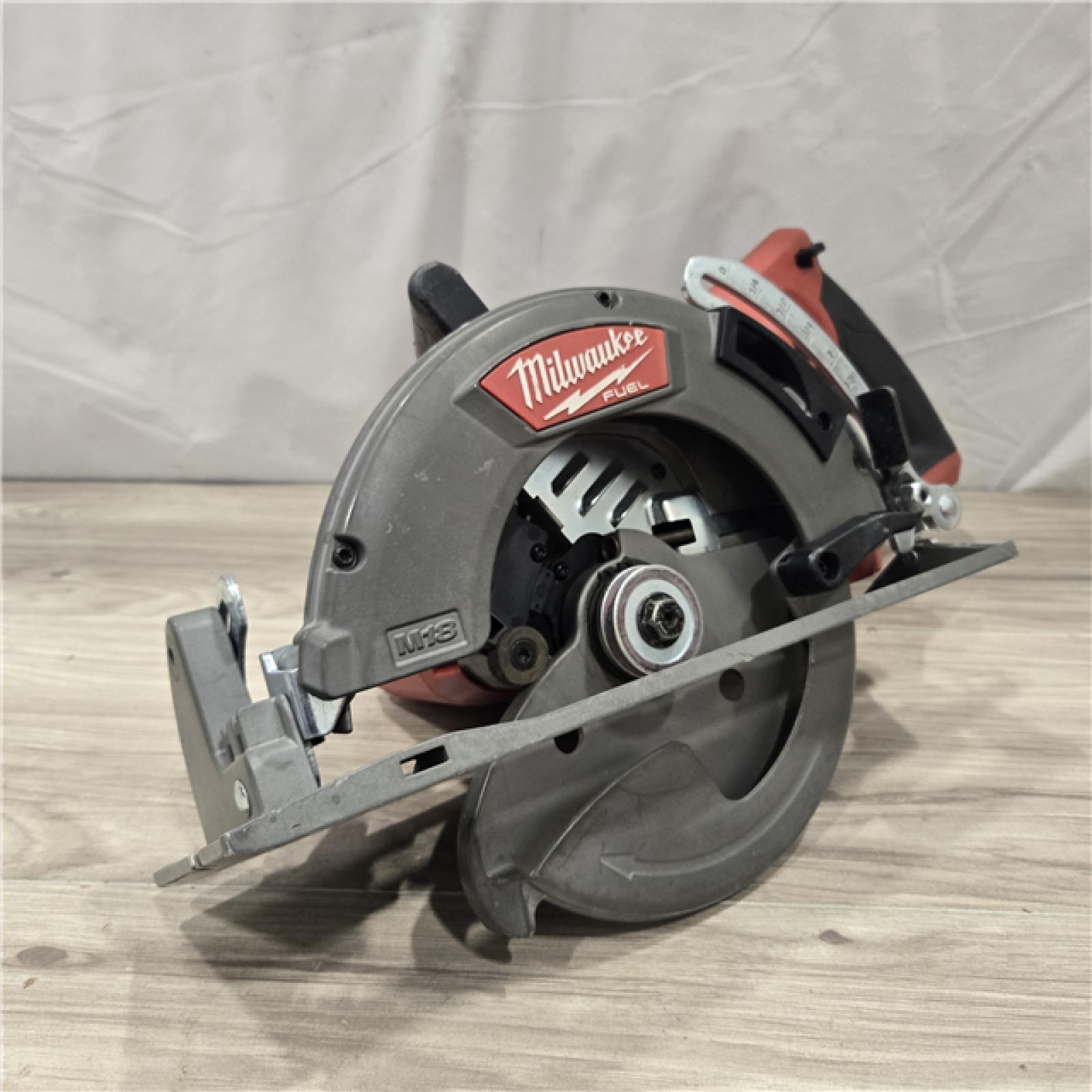 AS-IS MILWAUKEE 7-1/4 REAR HANDLE CIRCULAR SAW (TOOL ONLY)