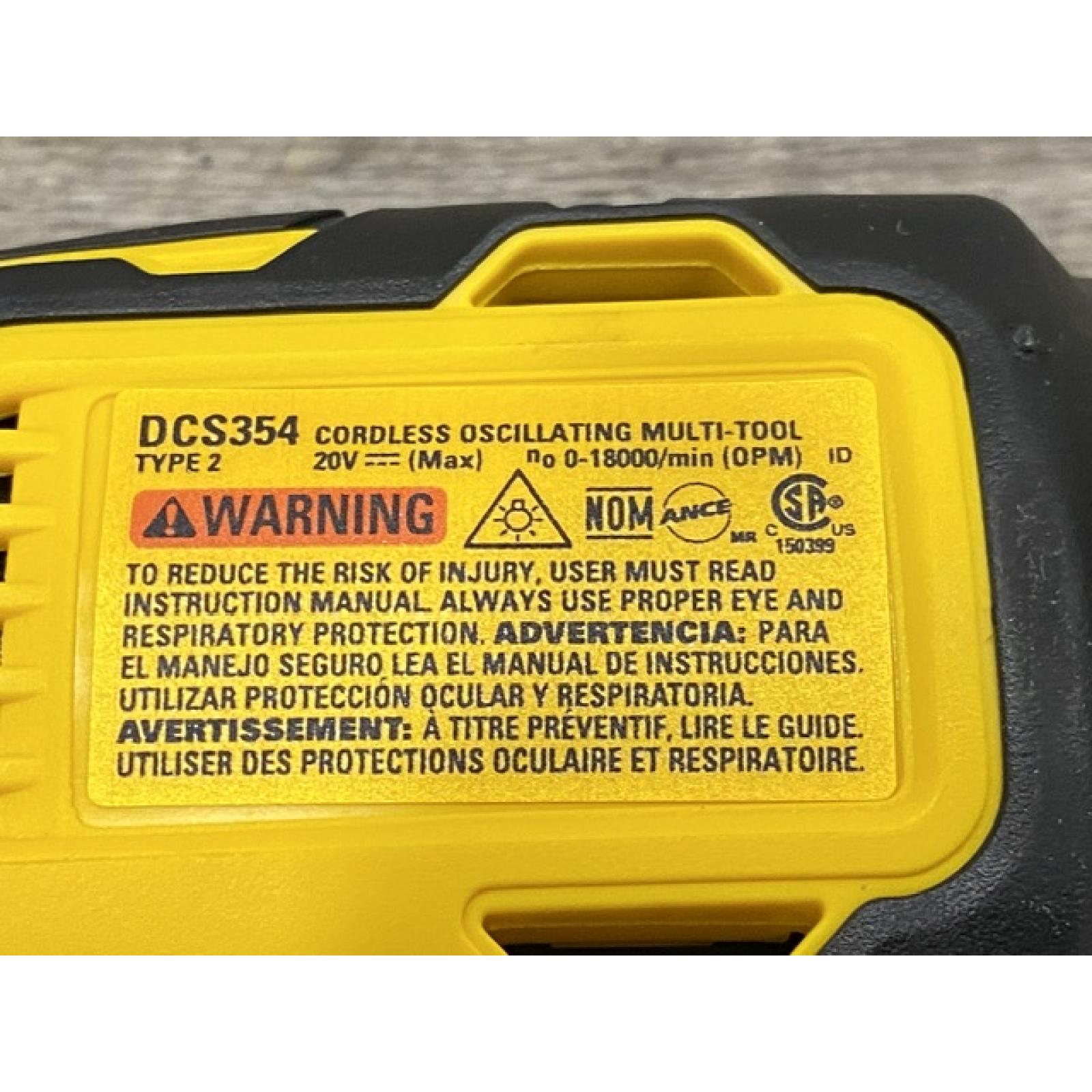 AS-IS DEWALT ATOMIC 20V MAX Cordless Brushless Oscillating Multi Tool Kit