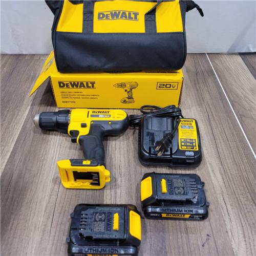 GOOD DEWALT 20V MAX Cordless 1/2 in. Drill/Driver, (2) 20V 1.3Ah Batteries, Charger and Bag