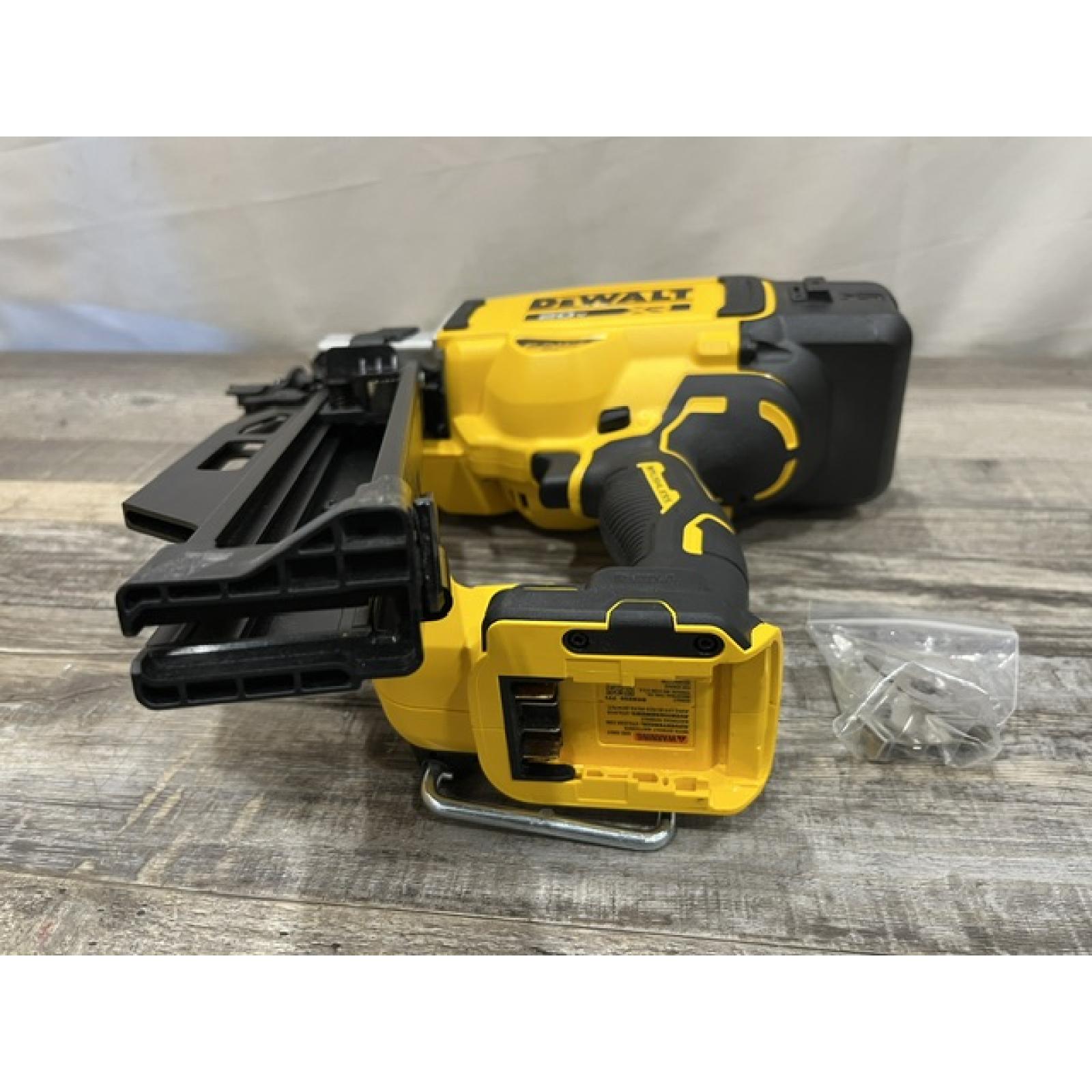AS-IS DEWALT 20-Volt 21° Cordless Framing Nailer (Tool-Only)