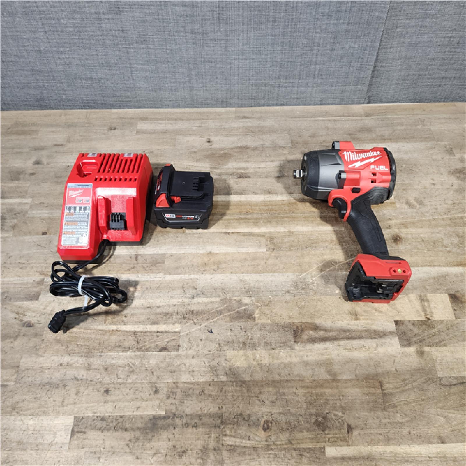 HOUSTON LOCATION - AS-IS Milwaukee FUEL 18V Lithium-Ion Brushless Cordless 1/2 in. Impact Wrench w/Friction Ring Kit