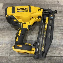 AS-IS DEWALT 20V MAX XR 16-Gauge Electric Cordless Angled Finishing Nailer Kit