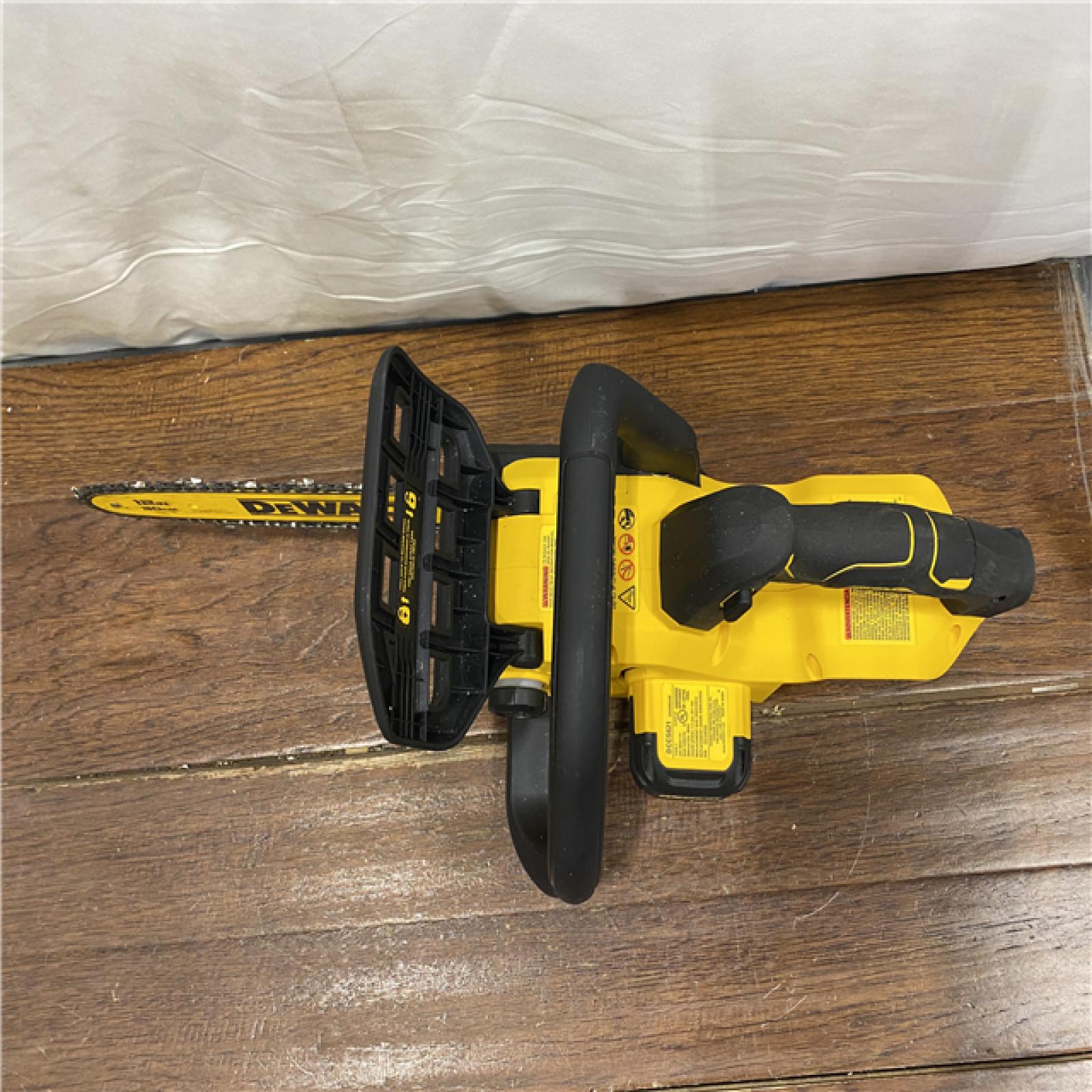 AS-IS DEWALT 20V MAX Compact 12 Brushless Cordless Chainsaw Kit