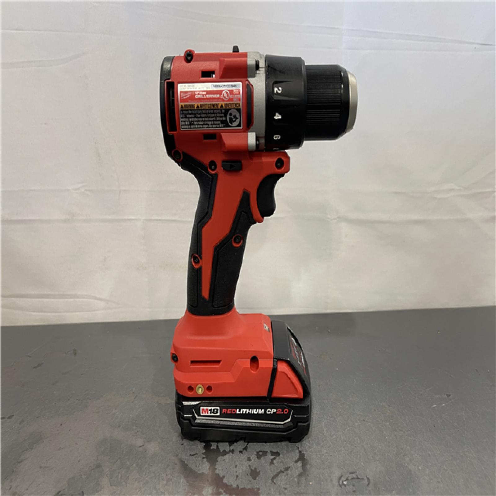 AS-IS - Milwaukee M18 18V Lithium-Ion Brushless Cordless 1/2 in. Compact Drill/Driver Kit
