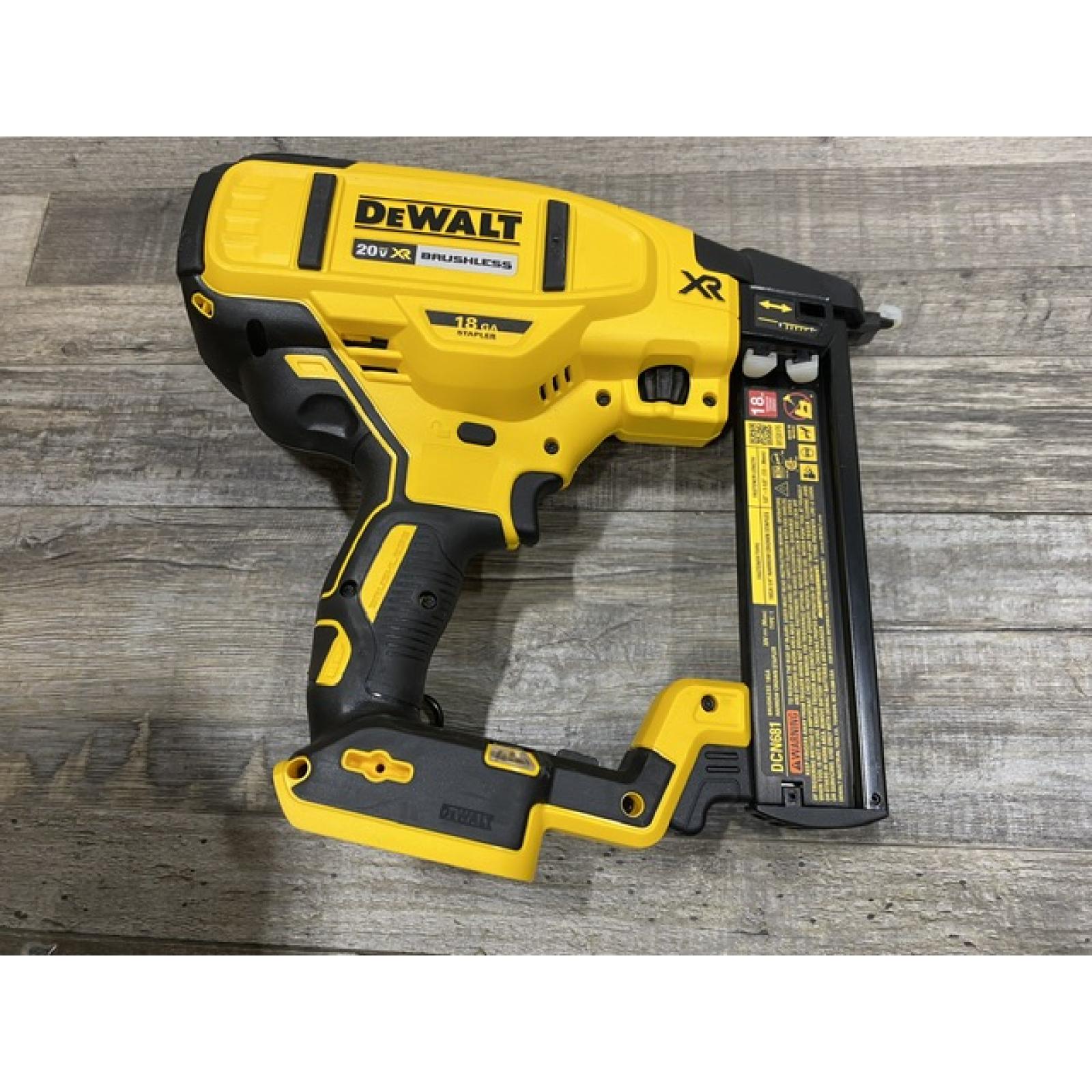 AS-IS DEWALT 20V MAX XR Lithium-Ion Cordless 18-Gauge Narrow Crown Stapler Kit
