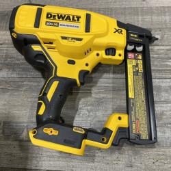 AS-IS DEWALT 20V MAX XR Lithium-Ion Cordless 18-Gauge Narrow Crown Stapler Kit