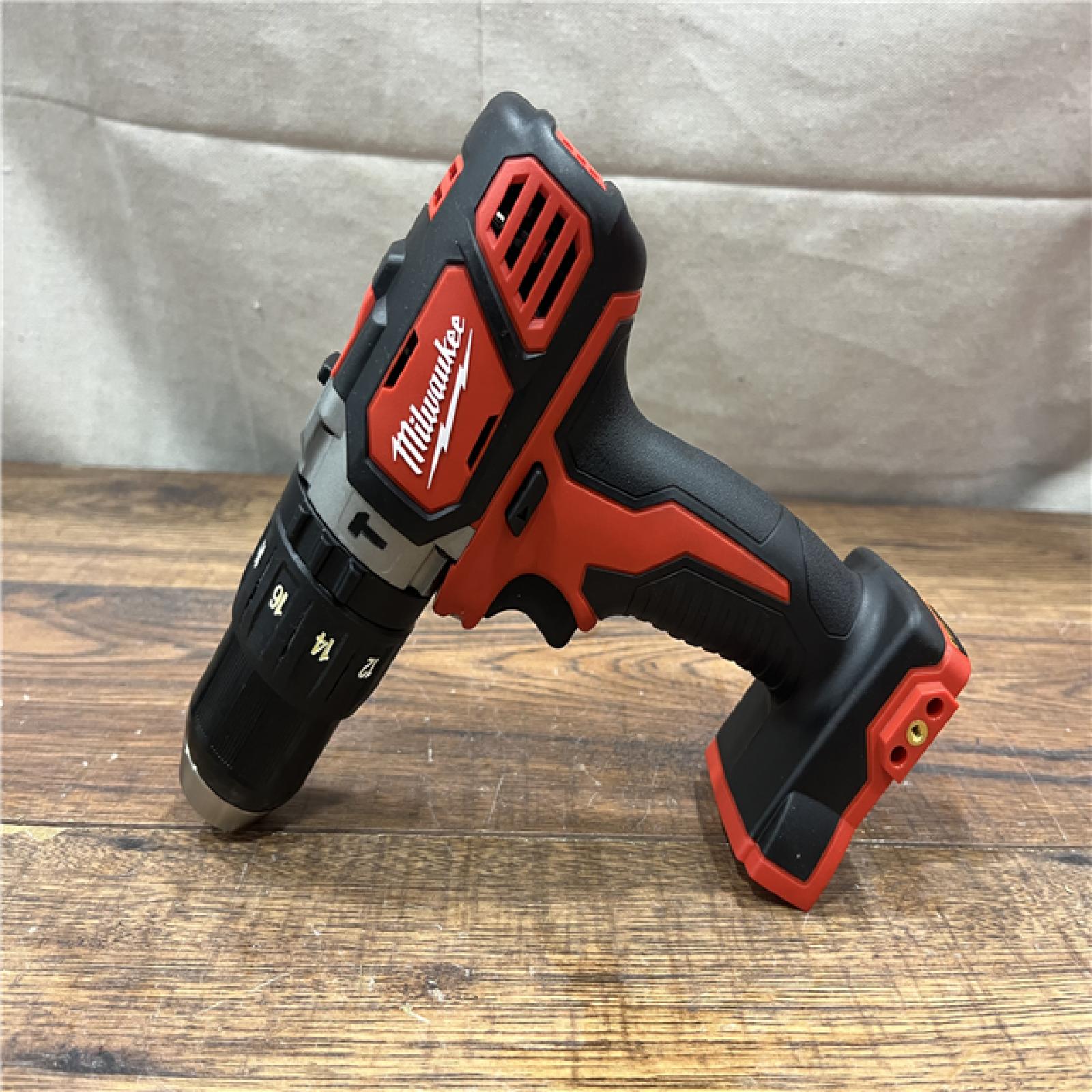 AS-IS  M18 18V Lithium-Ion Cordless Combo Tool Kit with Two 3.0Ah Batteries, 1-Charger, 1-Tool Bag (4-Tool)