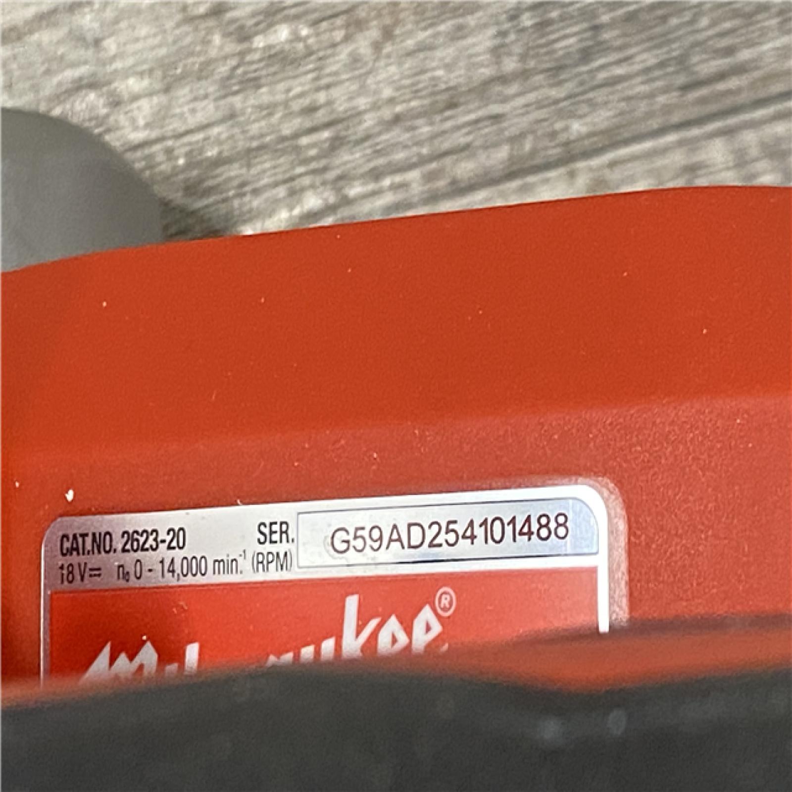 AS-IS Milwaukee 18V Lithium-Ion Cordless 3-1/4 in. Planer (Tool-Only)