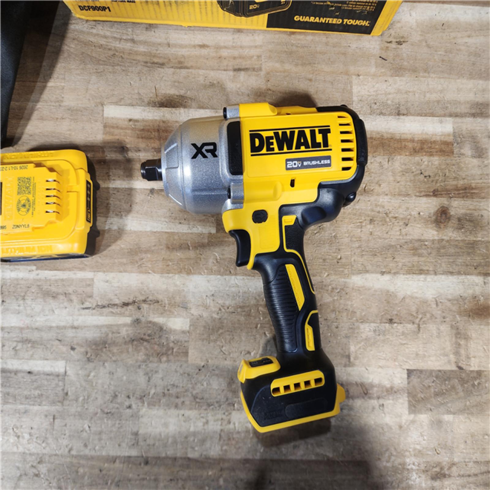 HOUSTON LOCATION - AS - IS DEWALT 20V MAX Lithium-Ion Cordless 1/2 in. Impact Wrench Kit