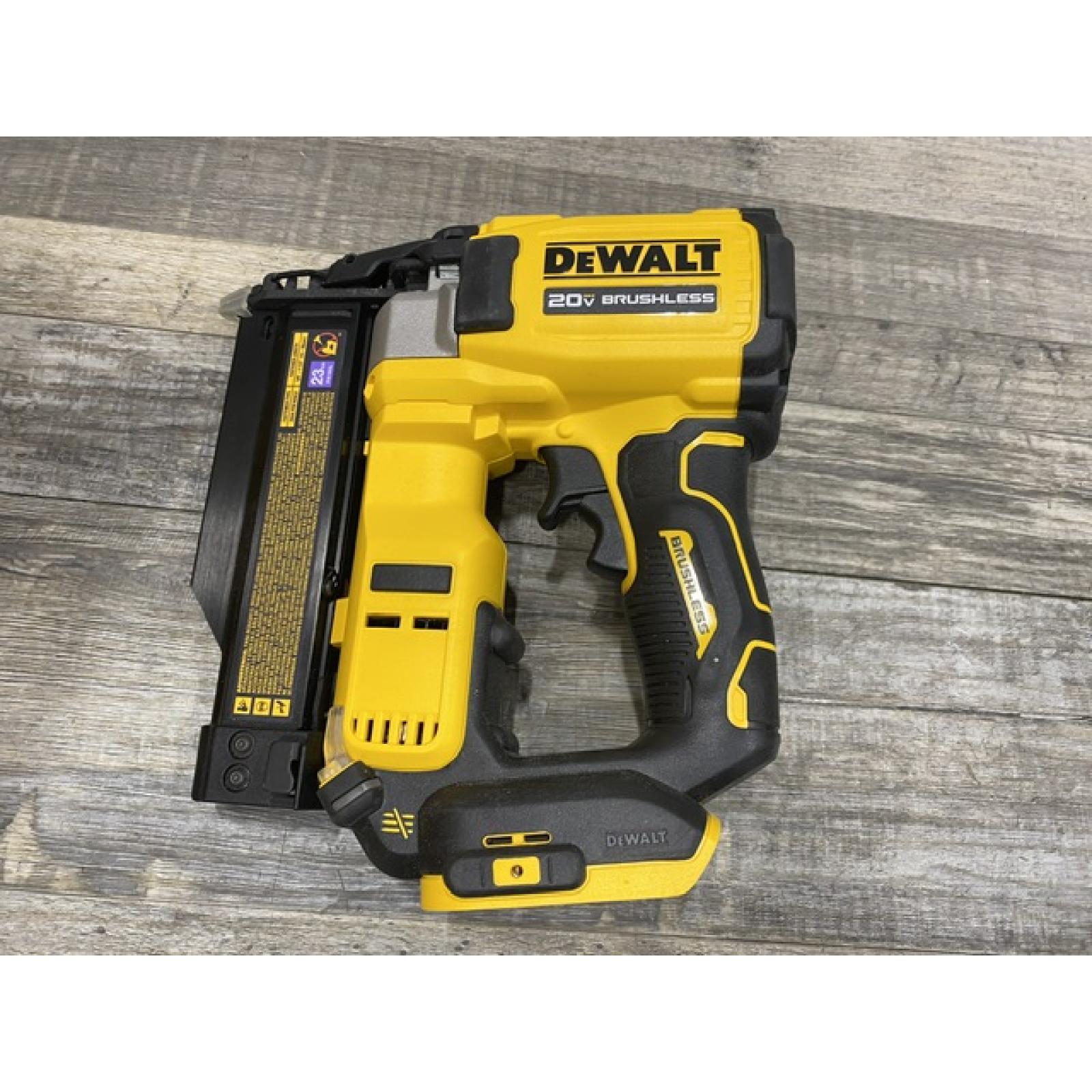 AS-IS DEWALT ATOMIC 20V MAX Lithium Ion Cordless 23 Gauge Pin Nailer Kit