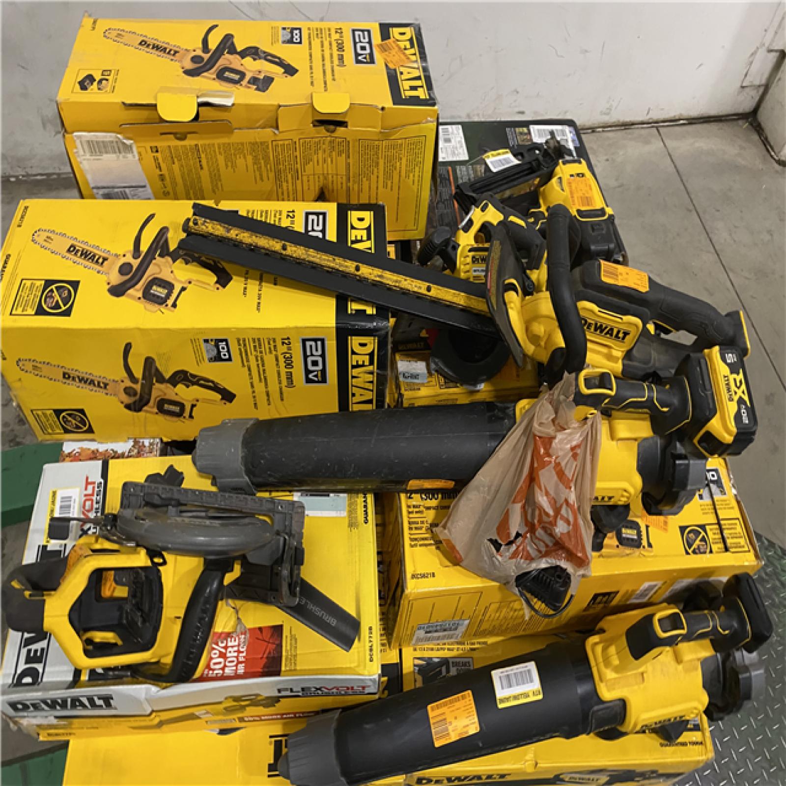 Dallas Location - As-Is Tool Pallet