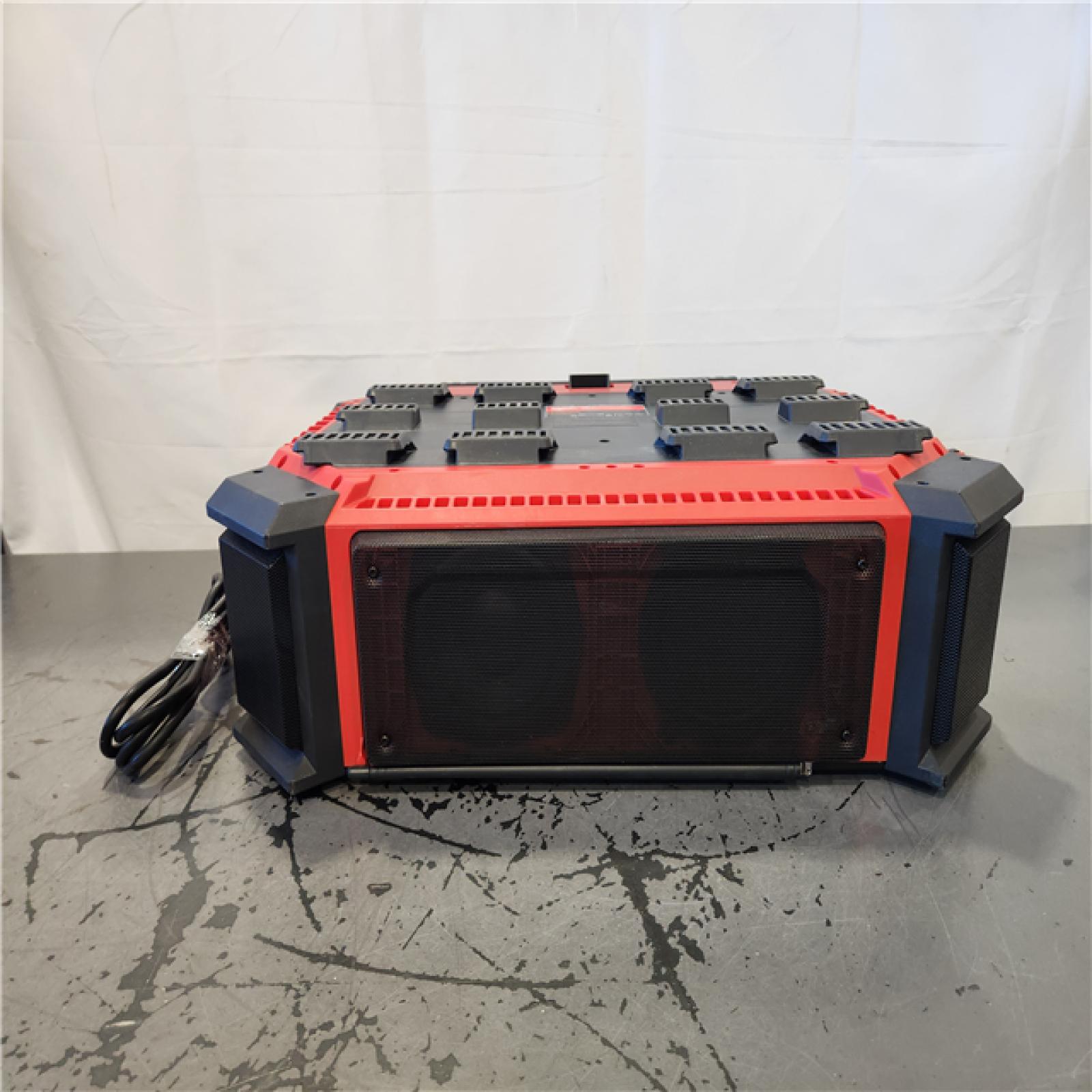 AS-IS- Milwaukee 2950-20 18V M18 PACKOUT Lithium-Ion Cordless Radio + Charger (Tool Only)