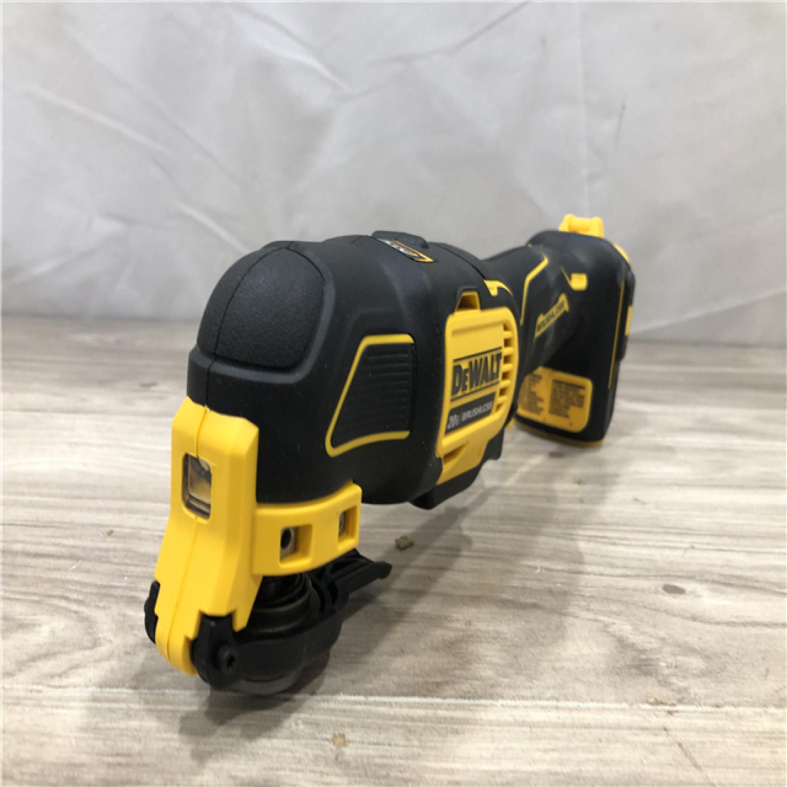 AS-IS DeWalt DCS354D1 20V Cordless Oscillating Multi-Tool Kit