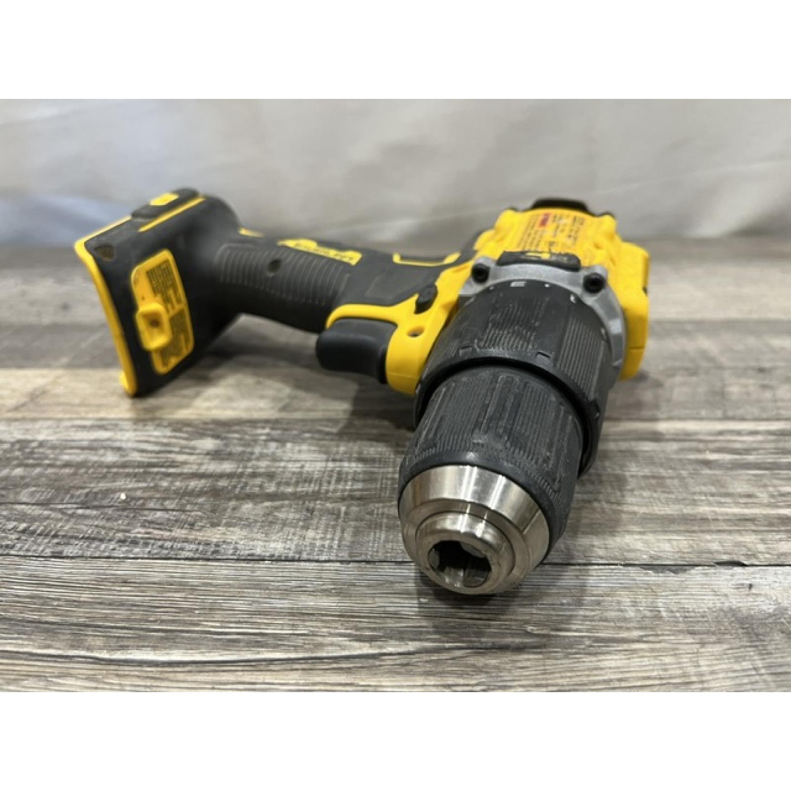 AS-IS DEWALT ATOMIC 20V Lithium-Ion Cordless 1/2 in. Hammer Drill Kit