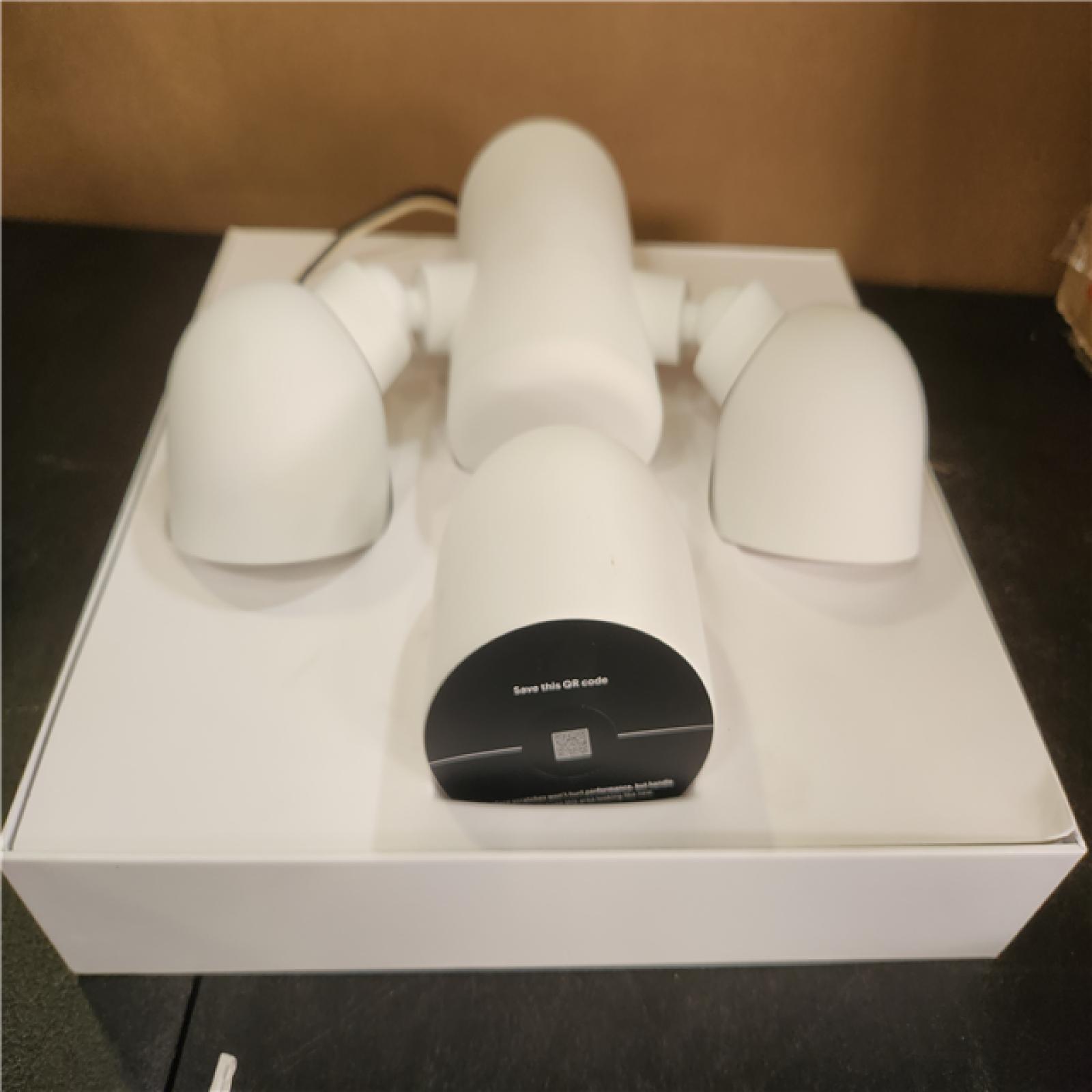 Phoenix Google Nest Cam with Floodlight - Wired Outdoor Smart Home Security Camera