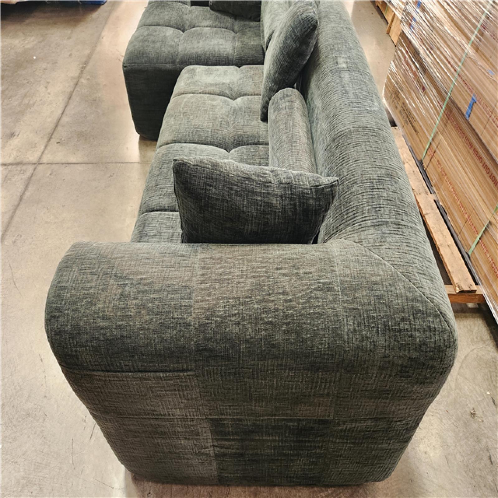 Phoenix AS-IS Nestfair 50.4 in. W Chenille Modular Couch Sectional Sofa in Green with 2-Side Pockets