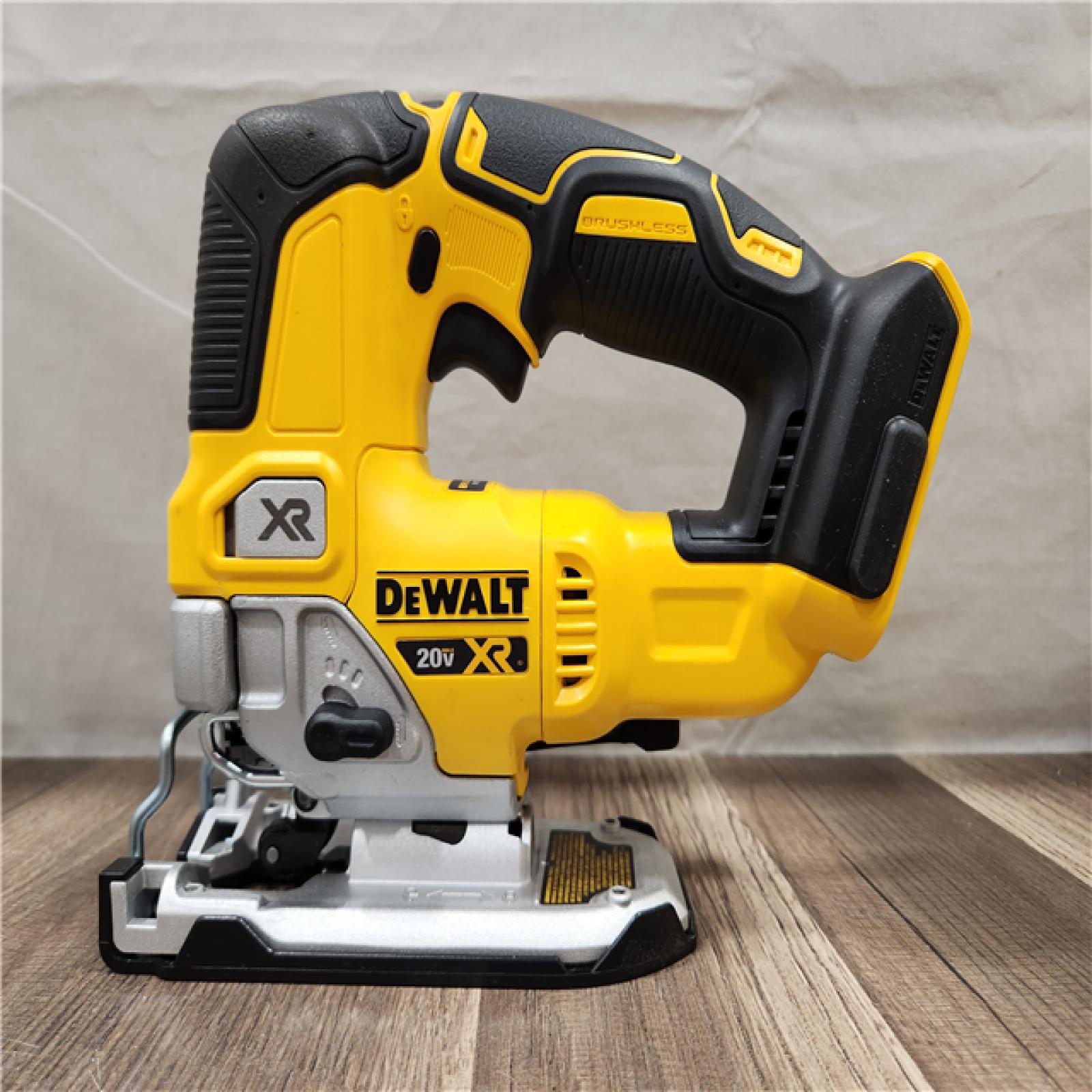AS-IS- DeWalt 20V MAX XR Cordless Brushless Jigsaw (Tool Only)