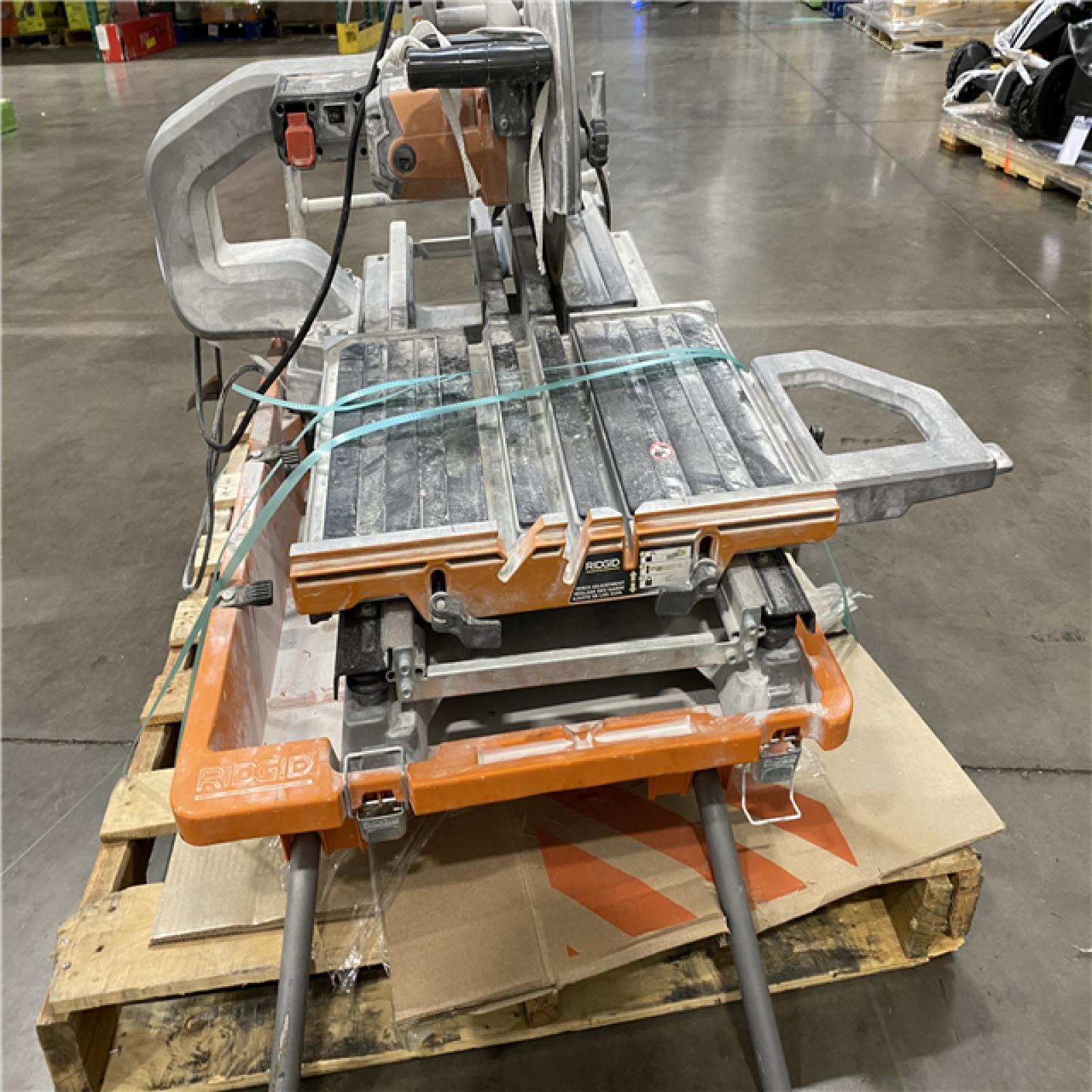 DALLAS LOCATION -AS-IS OUTDOOR POWER EQUIPMENT