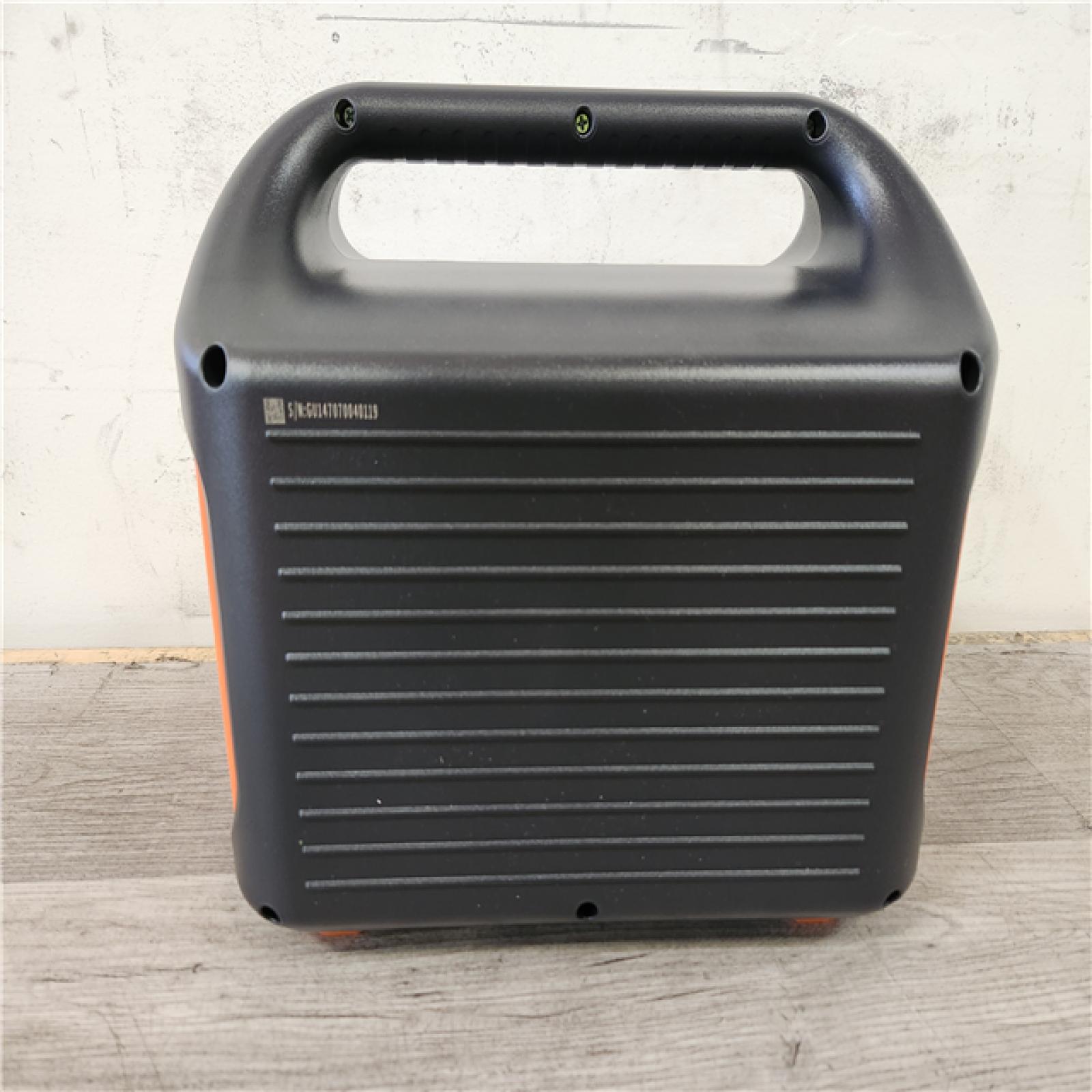 Phoenix Location LIKE NEW Jackery Explorer 880, 880Wh/1000W Model No: Explorer 880