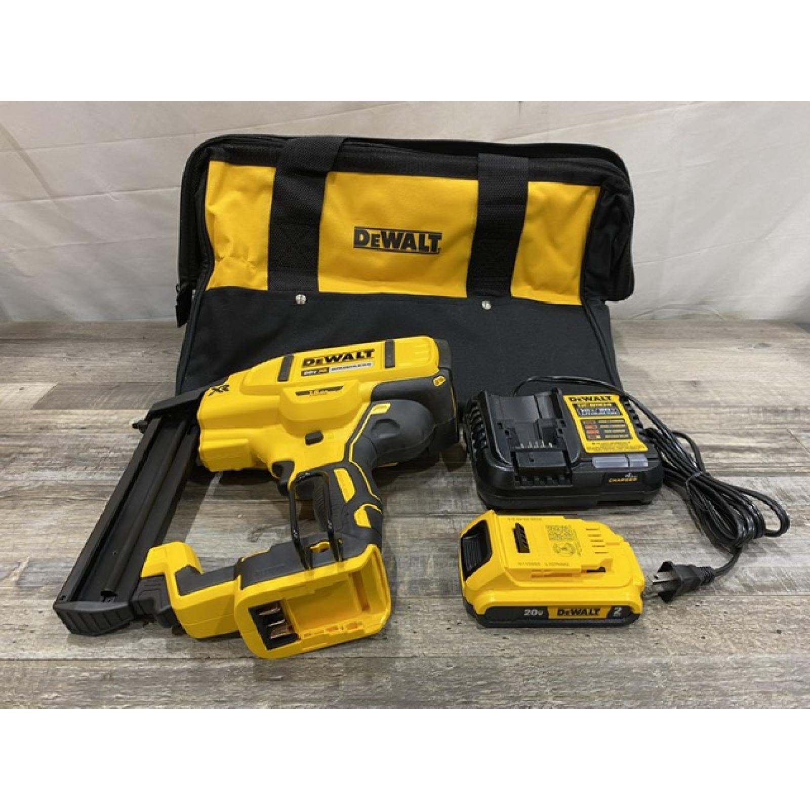 AS-IS DEWALT 20V MAX XR Lithium-Ion Cordless 18-Gauge Narrow Crown Stapler Kit