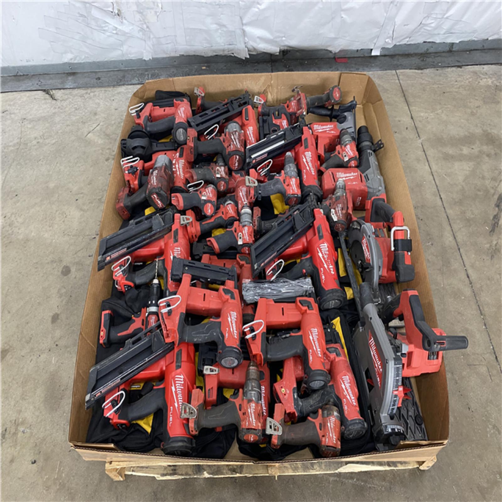 Houston Location AS IS - Tool Pallet