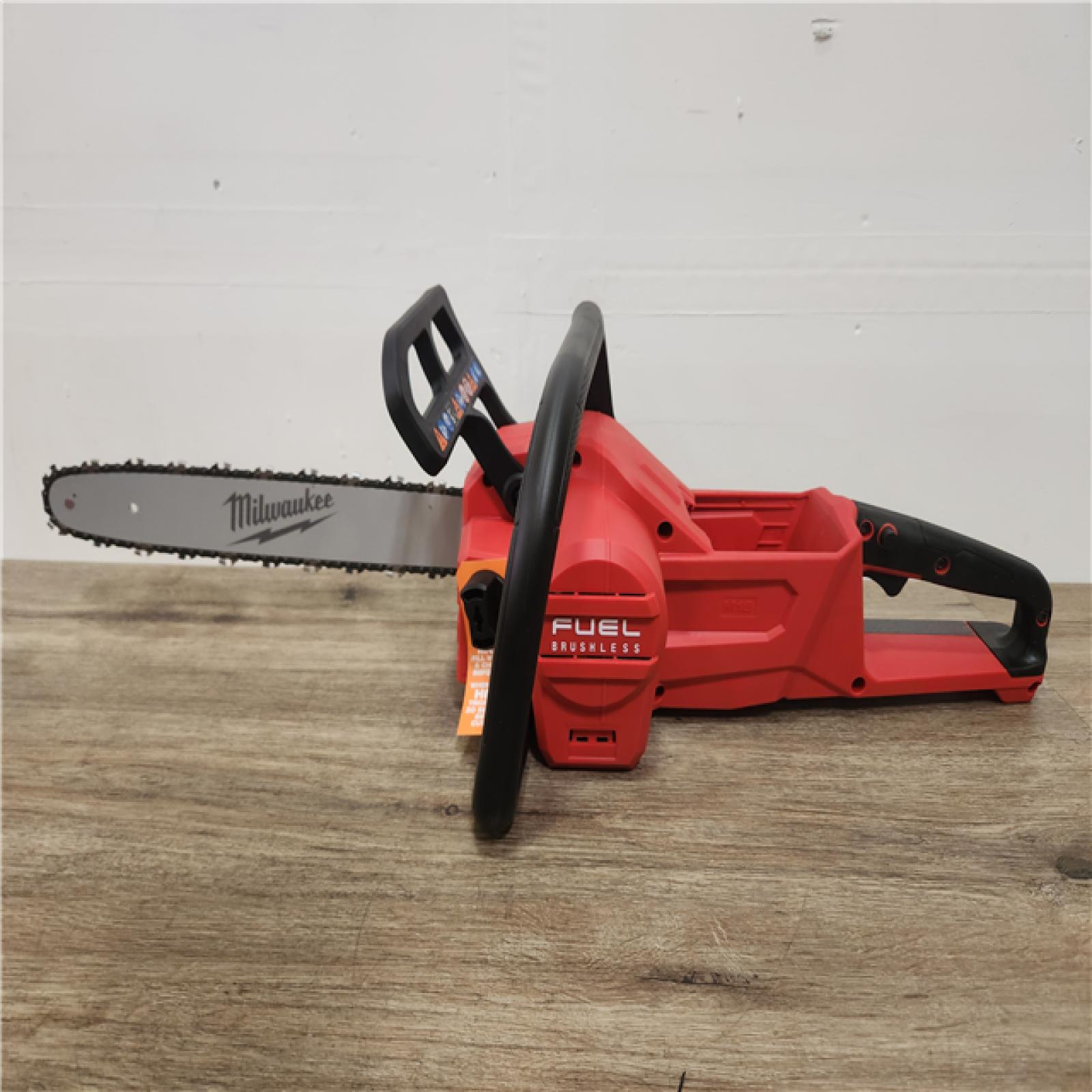 Phoenix Location Appears NEW Milwaukee M18 FUEL 16 in. 18V Lithium-Ion Brushless Battery Chainsaw (Tool-Only) 2727-20
