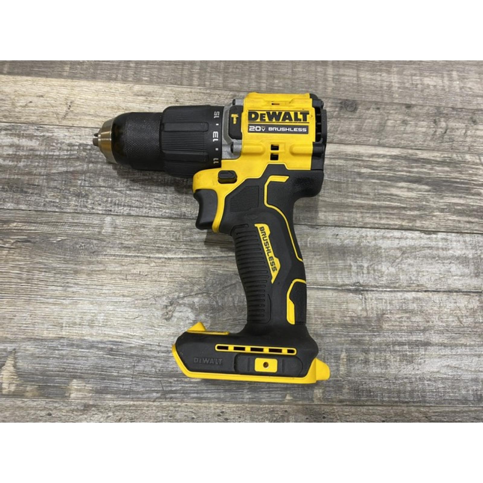 AS-IS DEWALT ATOMIC 20V Cordless 1/2 in. Compact Hammer Drill Kit