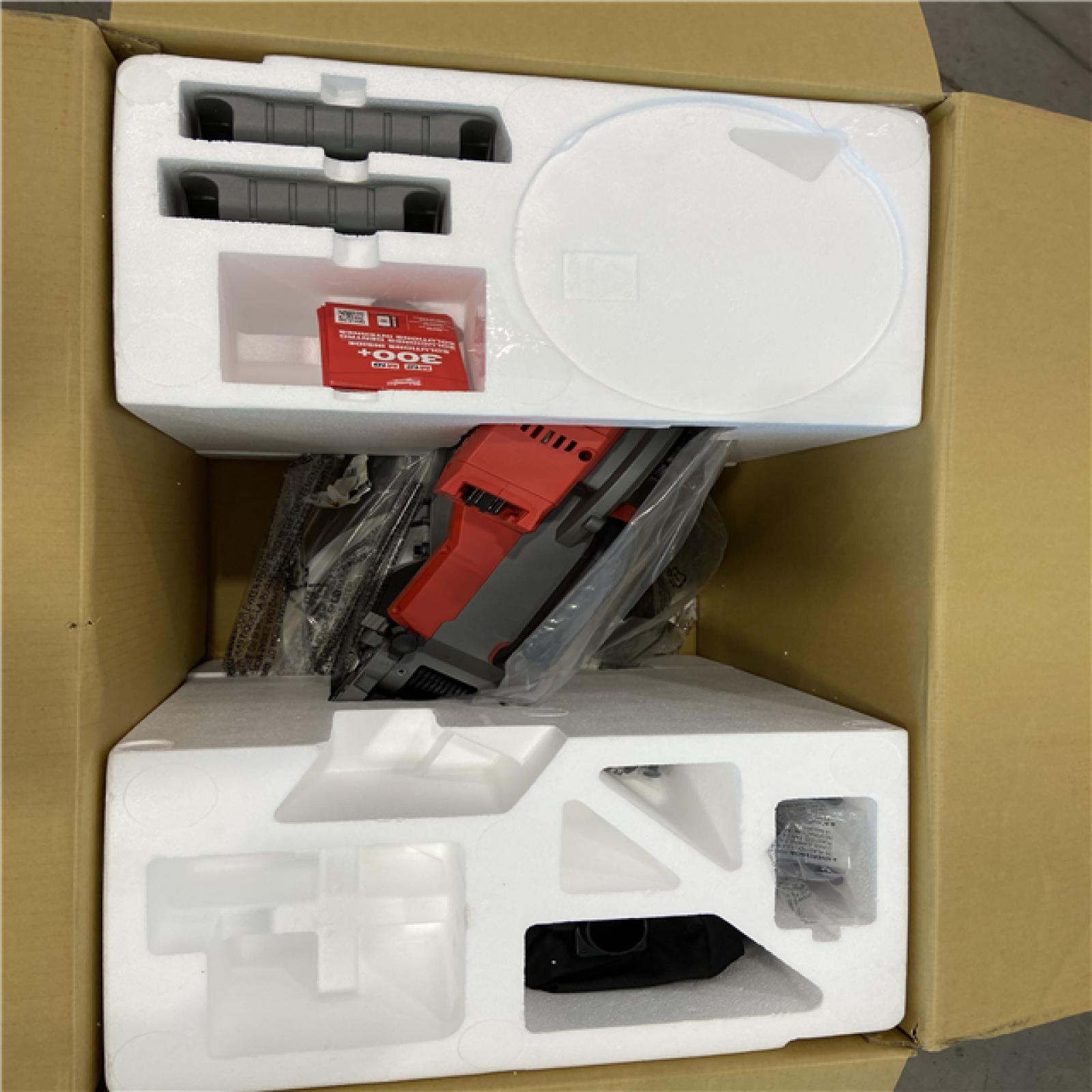 DALLAS LOCATION - Milwaukee M18 FUEL 18V Lithium-Ion Brushless Cordless 10 in. Dual Bevel Sliding Compound Miter Saw (Tool-Only)