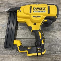 AS-IS DEWALT 20V MAX XR Lithium-Ion Cordless 18-Gauge Narrow Crown Stapler Kit