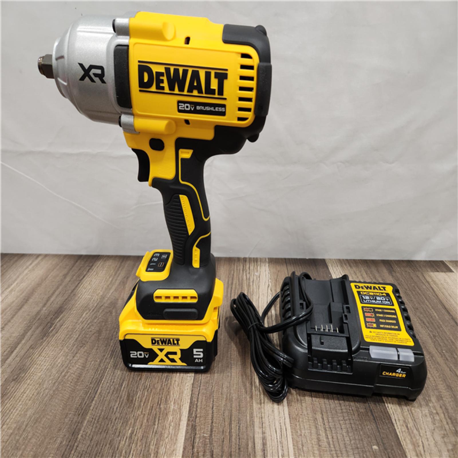 AS-IS Dewalt 20V MAX Lithium-Ion Cordless 1/2 in. Impact Wrench Kit W/ BATTERY & CHARGER