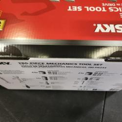 Phoenix NEW Husky 280-Piece SAE/Metric Mechanics Tool Set with Tool Box (SEALED)