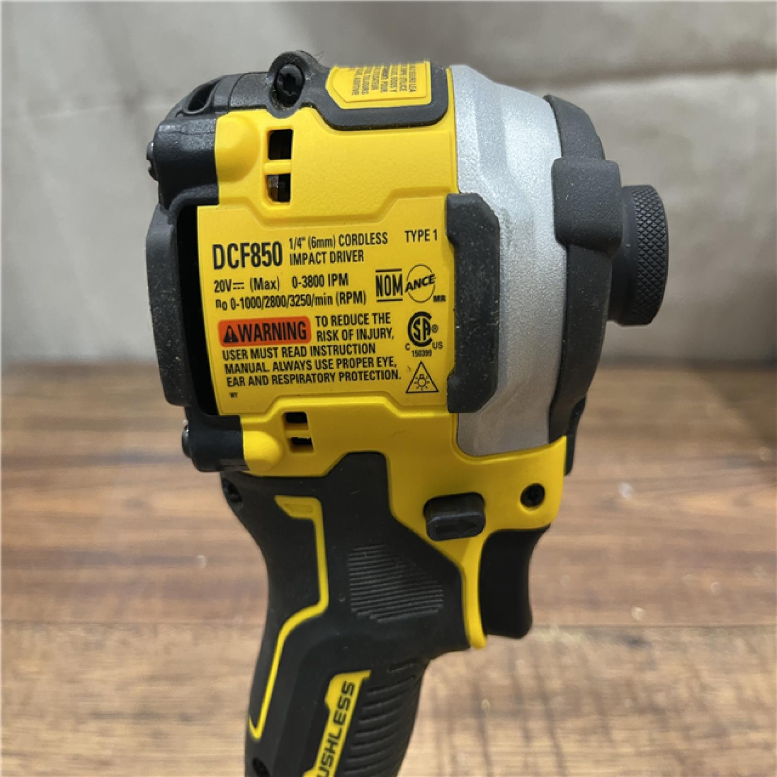 AS-IS DEWALT ATOMIC 20V MAX Lithium-Ion Cordless 1/4 in. Brushless Impact Driver Kit, 5 Ah Battery, Charger, and Bag