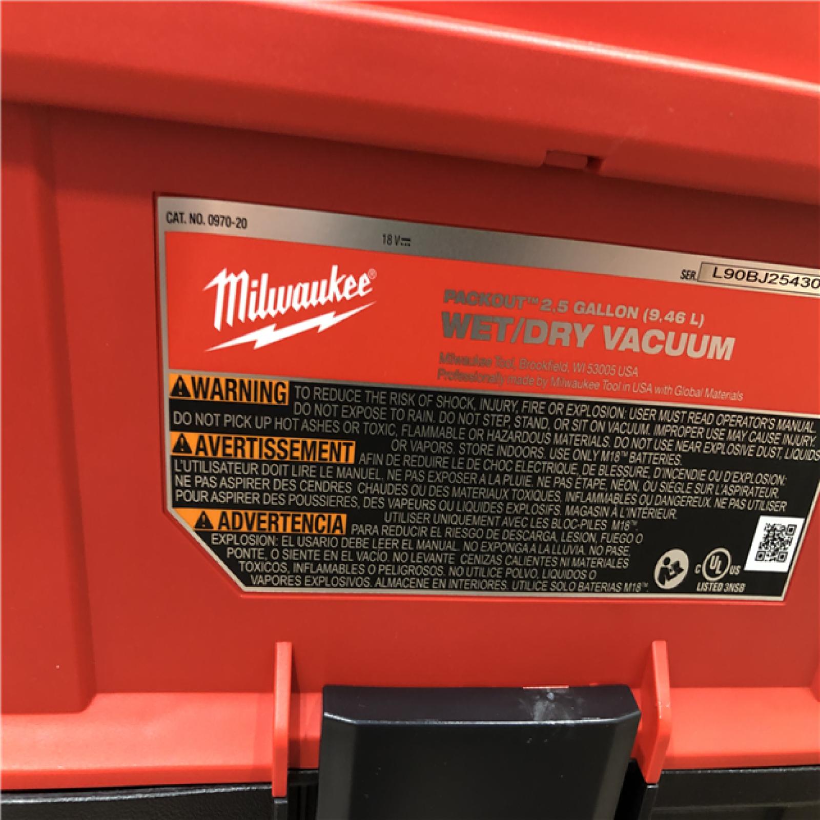 AS-IS Milwaukee FUEL PACKOUT 18-Volt Lithium-Ion Cordless 2.5 Gal. Wet/Dry Vacuum (Vacuum-Only)